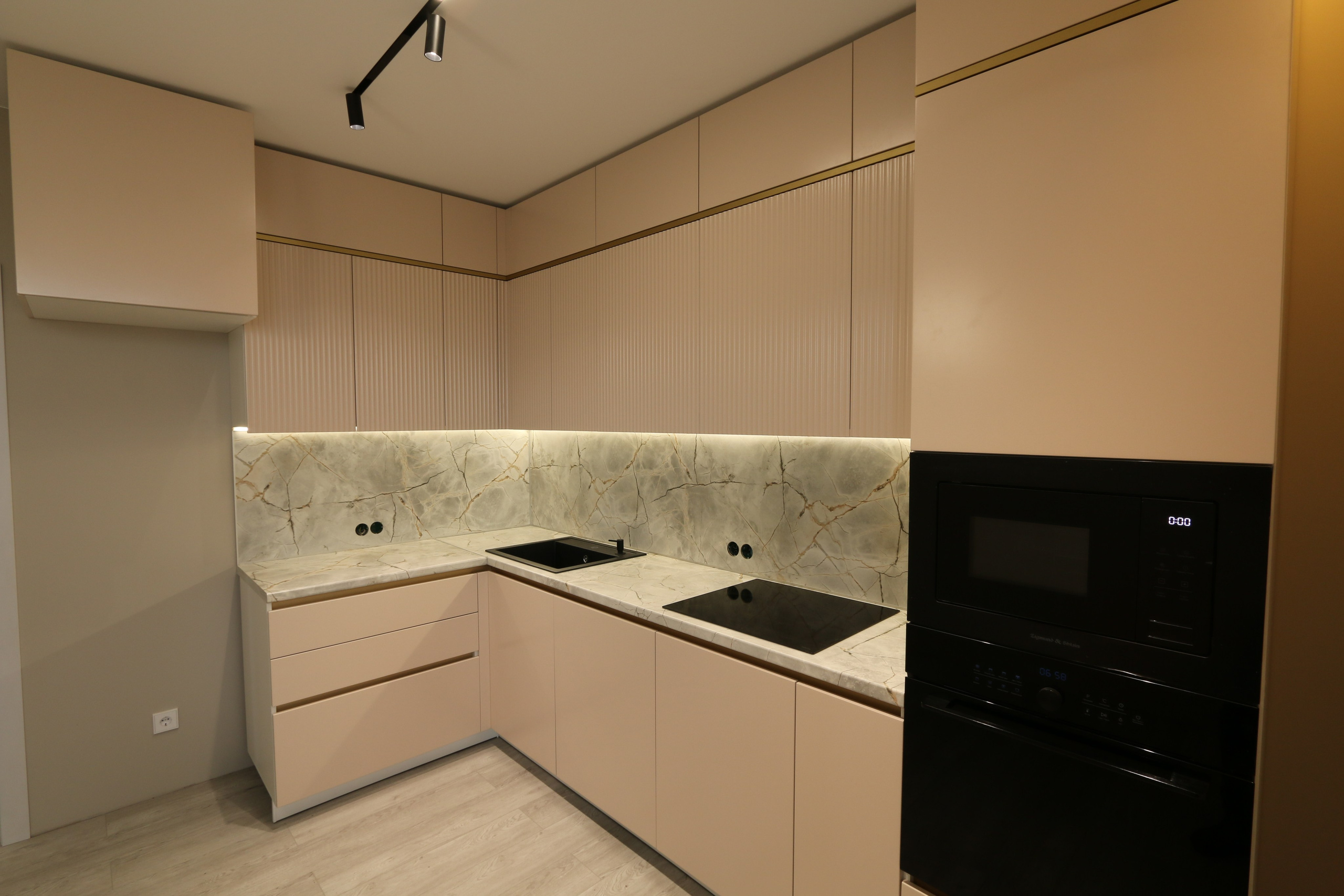 Ул. Гурьевская улица, 177/1. Мебельное ателье РАУМАН