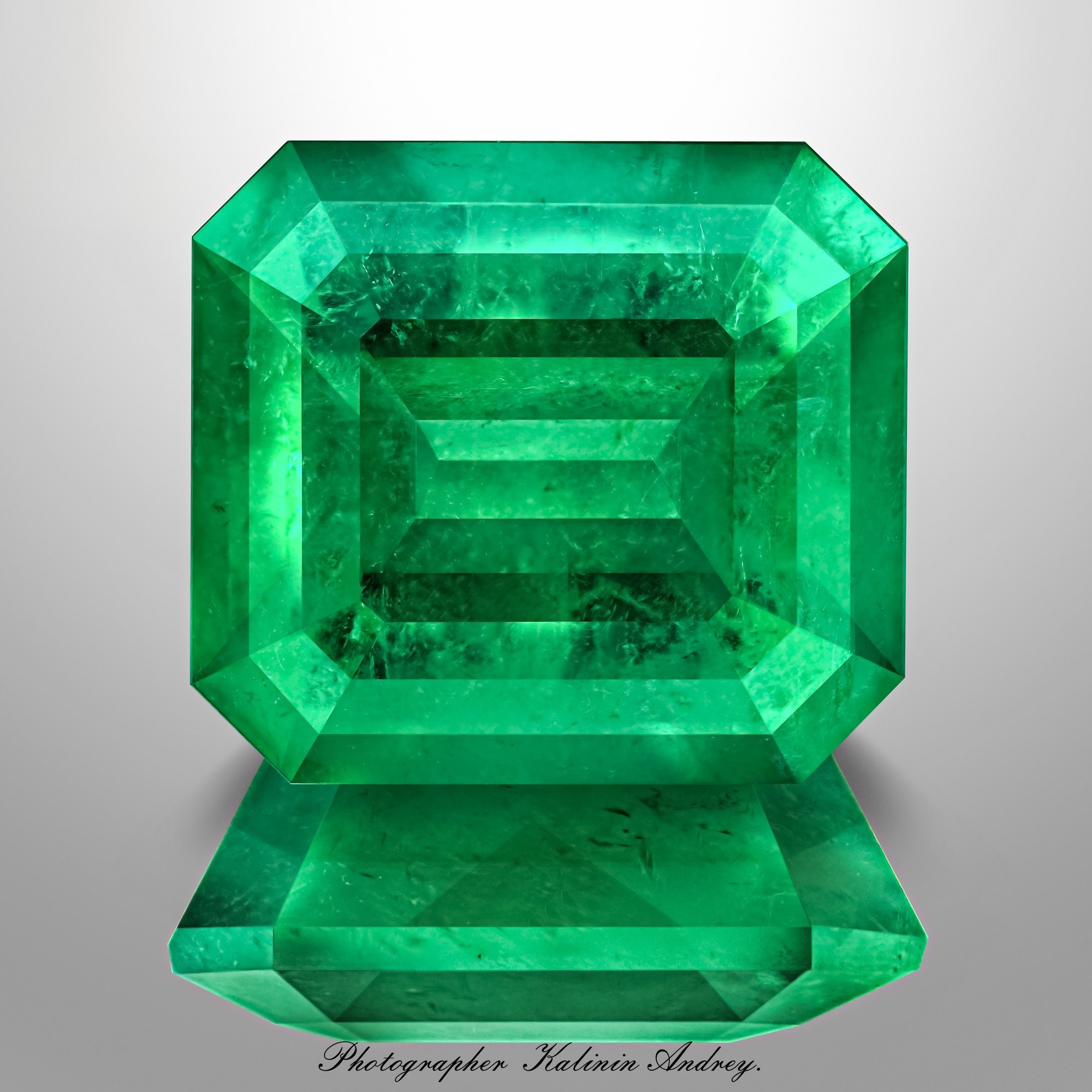 Фотографии в большом разрешении драгоценных камней на продажу купить тел +79 660 031 307. Высококачественная профессиональная рекламная фотосъёмка ювелирных украшений, драгоценных камней в Москве. Обучение, консультация