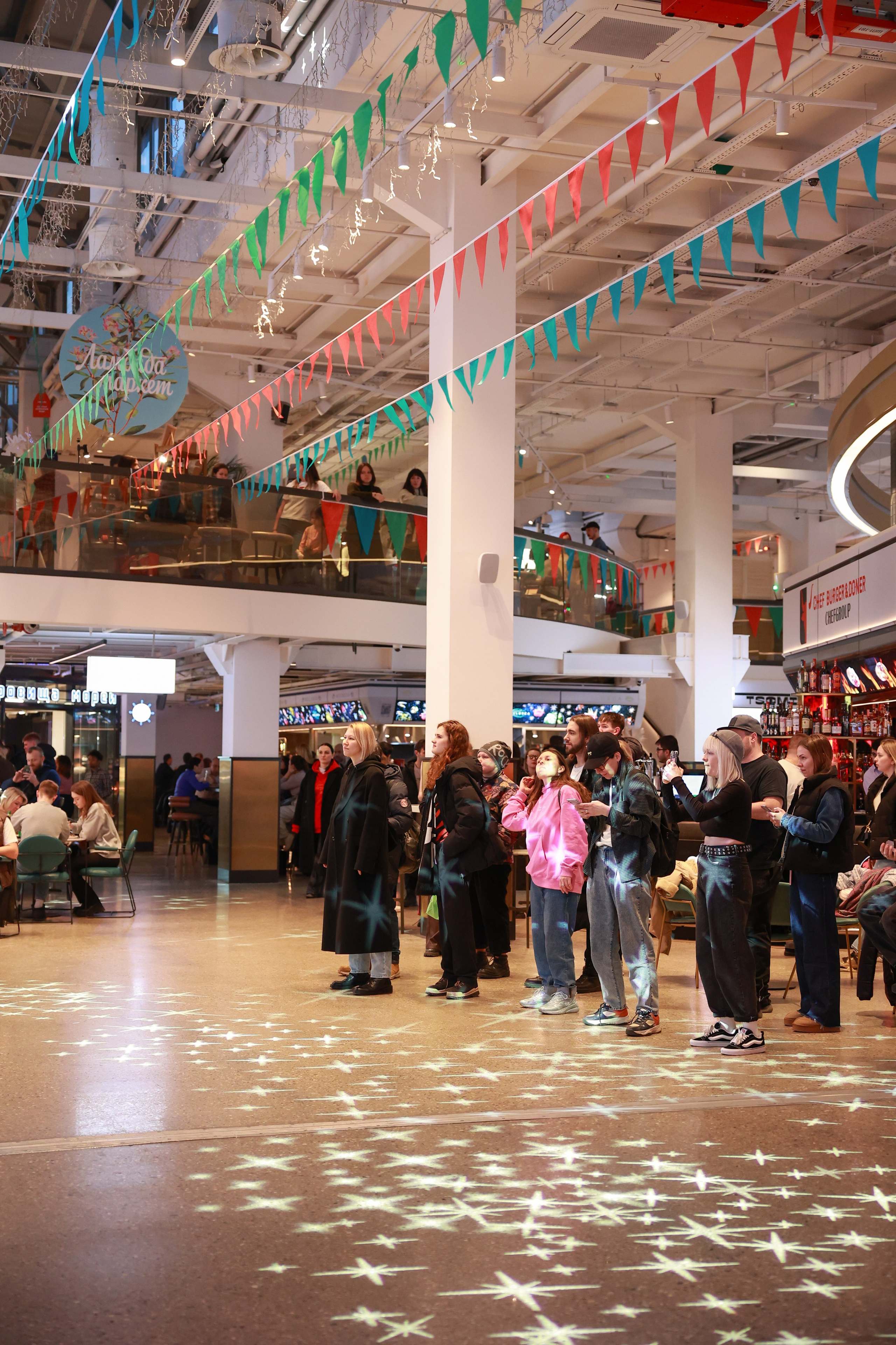 2–3 марта 2024 в пространстве «Три вокзала. Депо» / День 2 / фото Саша Жукова. Фотоотчеты «Ламбада-маркета»