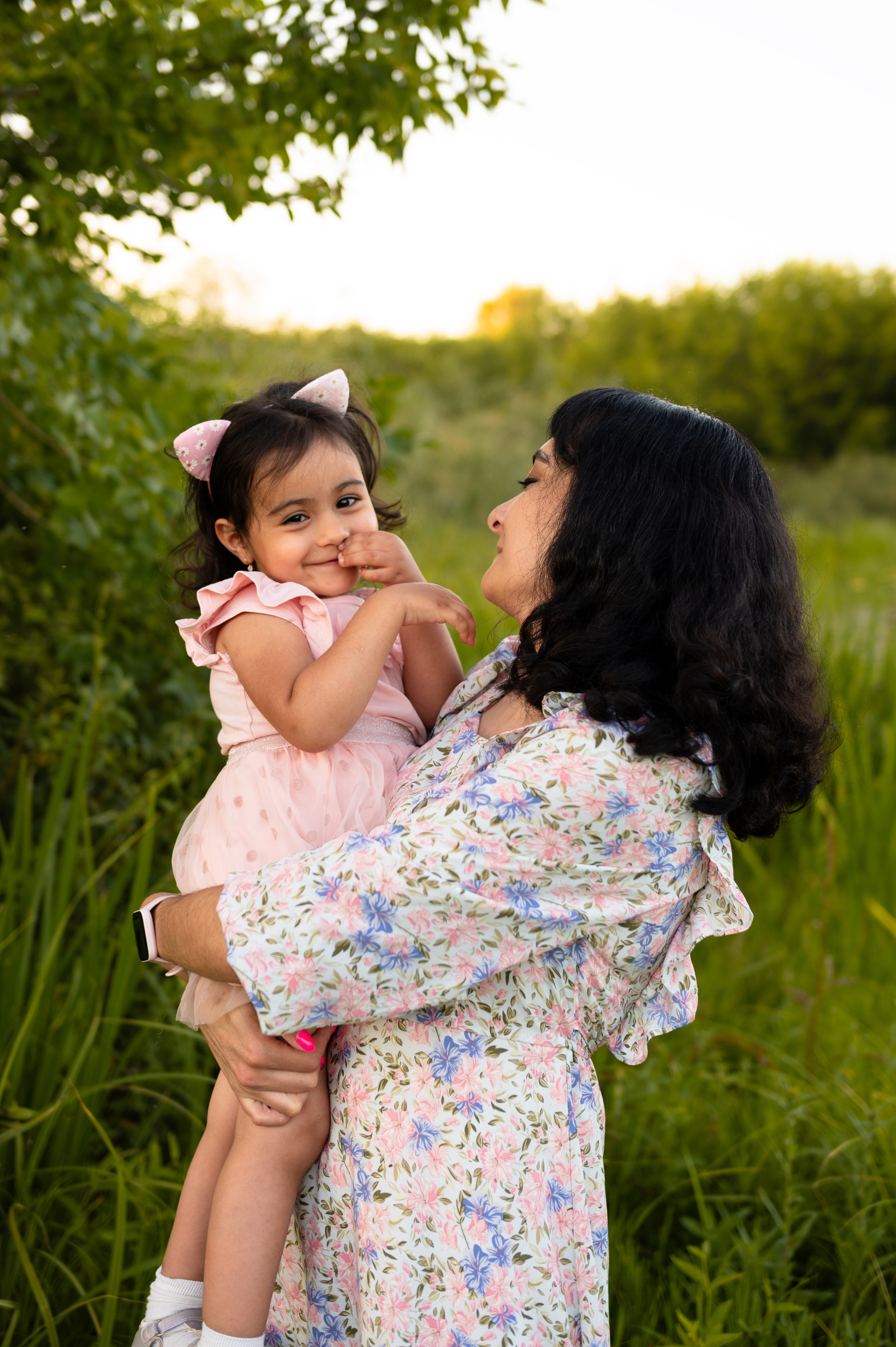 Севиндж, Амина и Амира. Главная