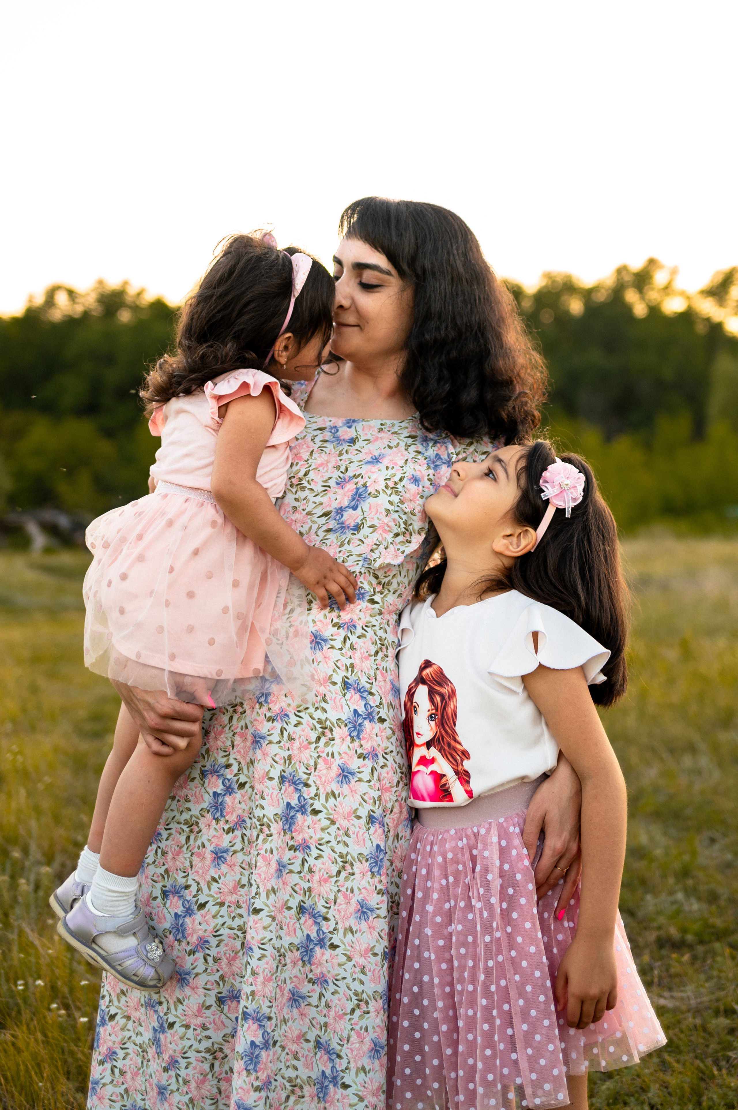 Севиндж, Амина и Амира. Главная