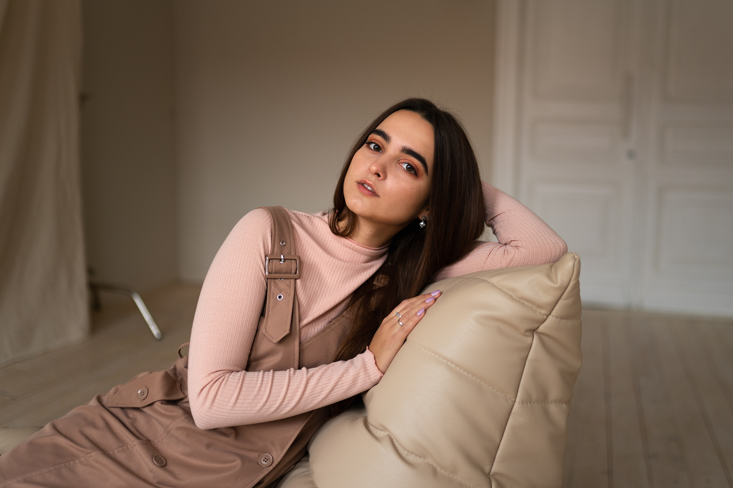 Юля. Главная