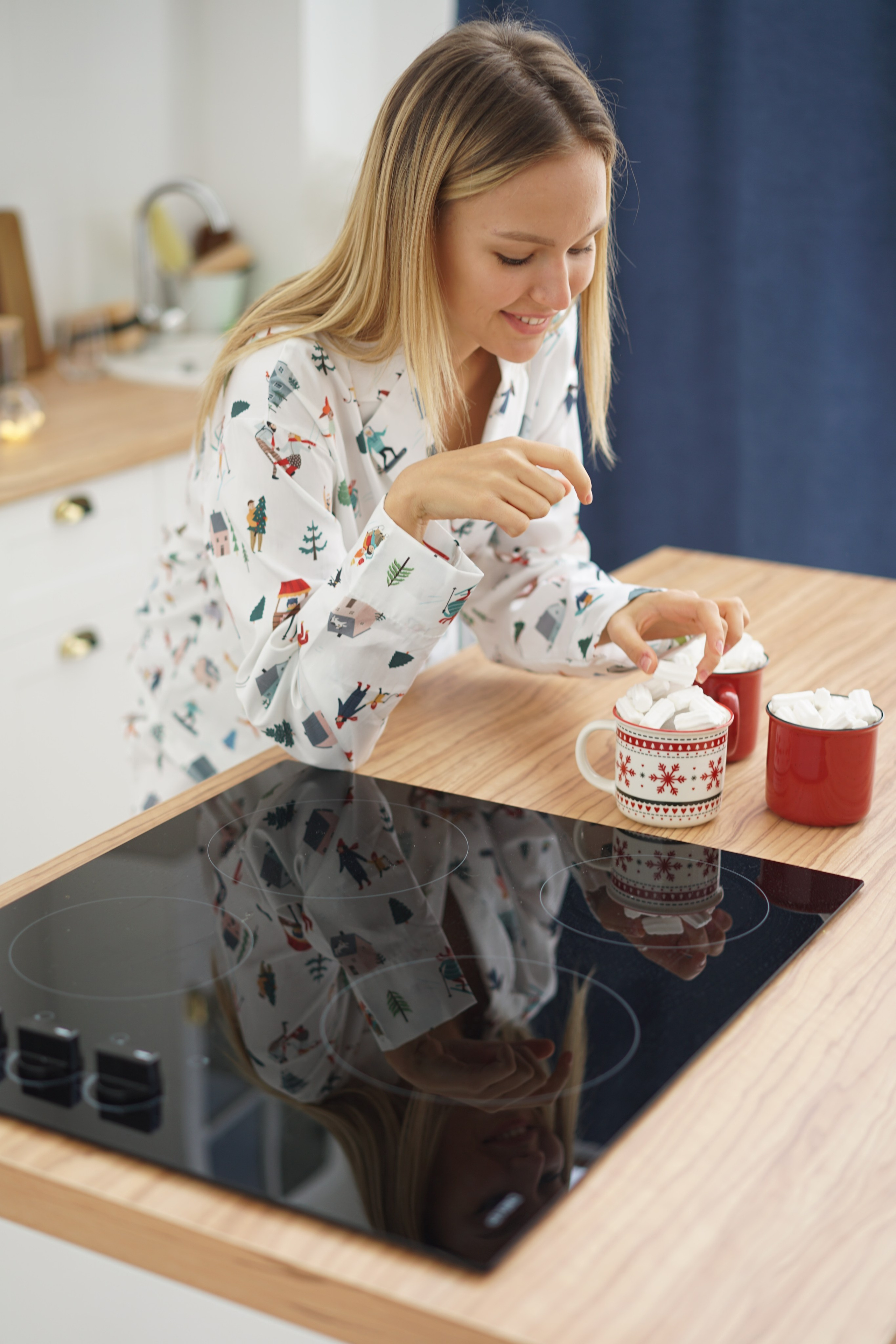 Съемка для рекламы одежды на маркетплейсах. Фотограф Екатеринбург Кокшарова Александра