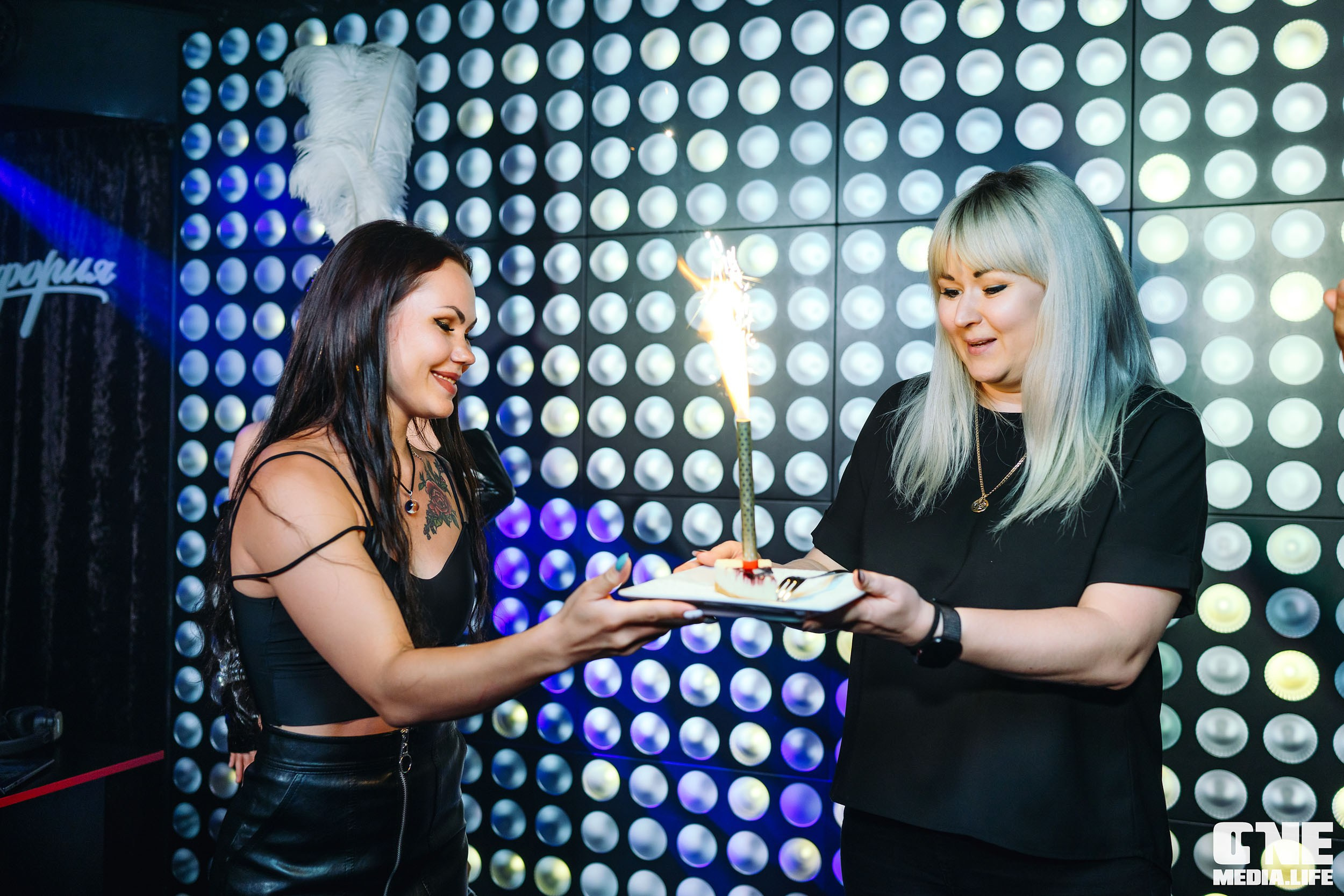 Фоторепортаж из караоке-клуба Эйфория. One Media Life: фоторепортажи, фотоотчеты с мероприятий и заведений