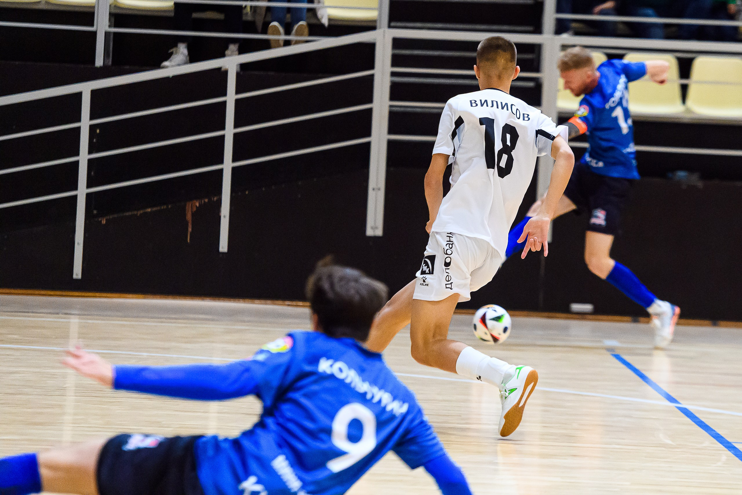Высшая лига по футзалу — Сезон 2024-2025 — 2ой тур. Репортажный фотограф в Кемерово