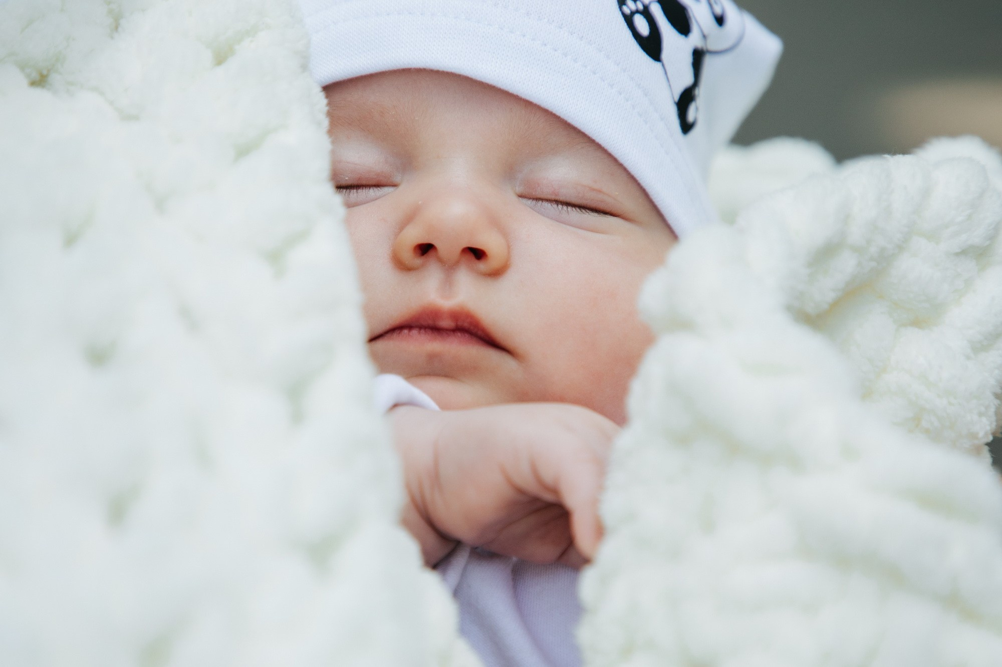 Крещение малыша в Спасо Преображенском Соборе СПб. Фотограф крещение венчание в Петербурге! Помогает подобрать храм и посоветовал душевного батюшку в СПб