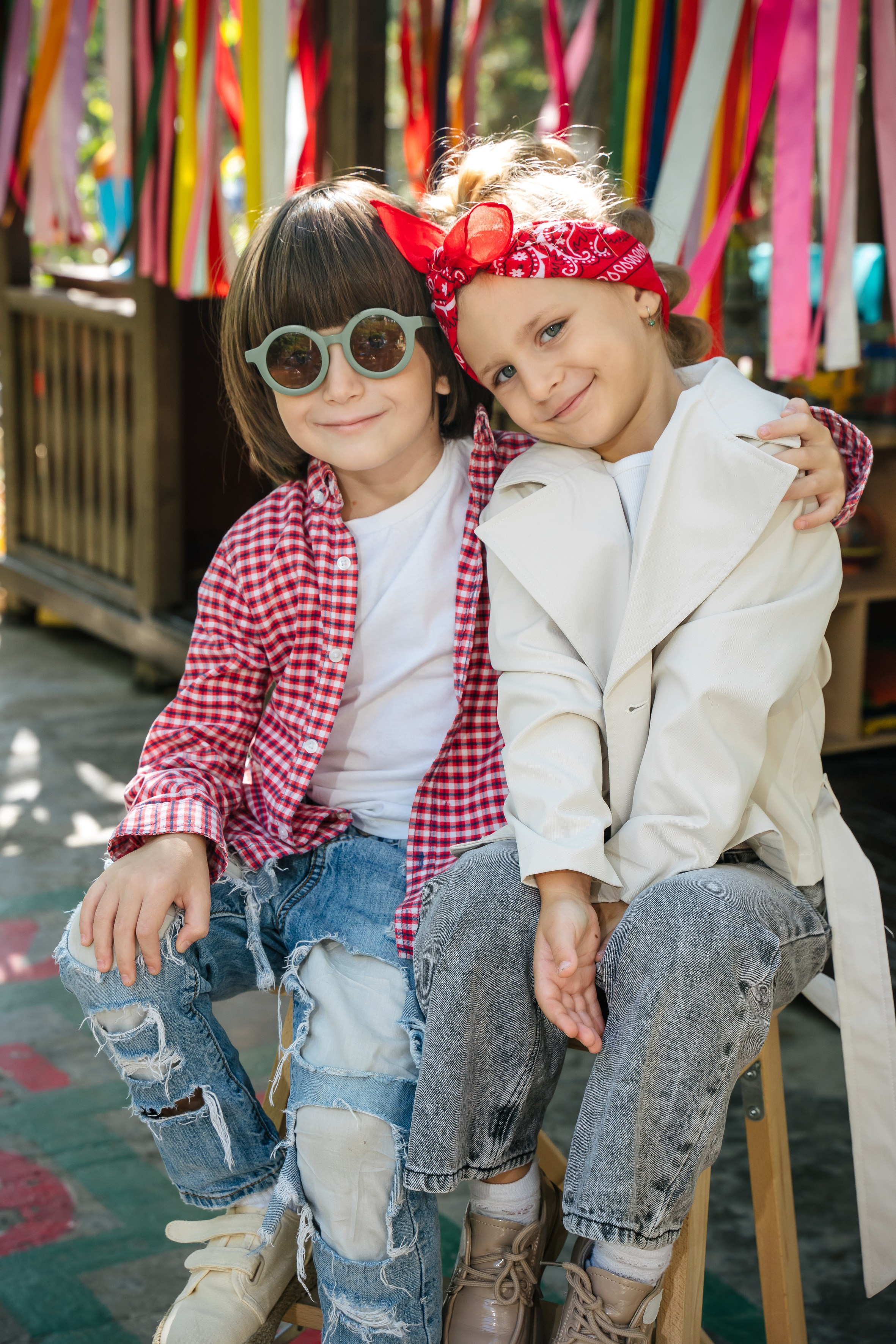 Портрет ребёнка детского сада, группки с друзьями в детском саду. Выпускные альбомы, школьные фотосессии в городе Новороссийске