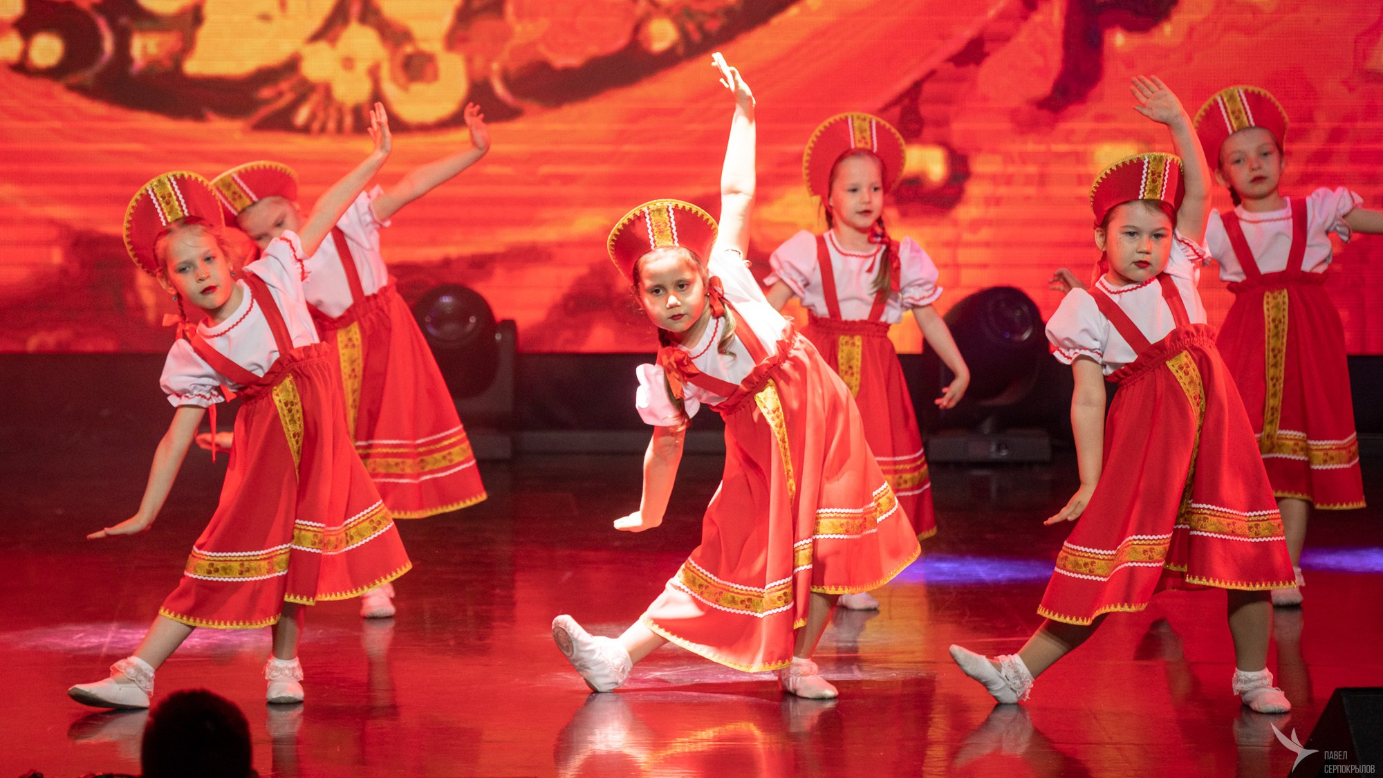 Отчетный концерт школы танцев «Танцевальный островок». Репортажный фотограф в Казани Павел Серпокрылов