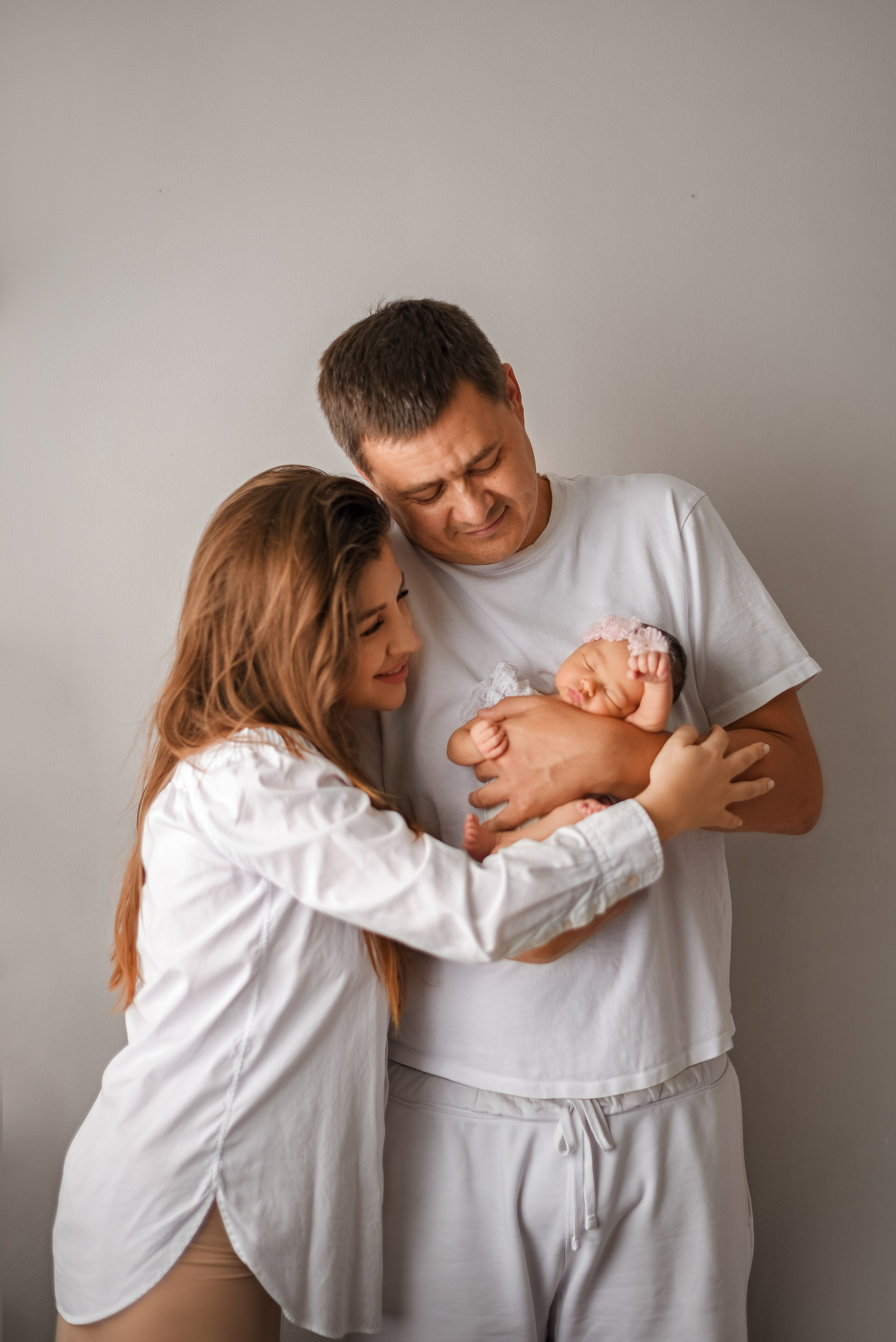 Кадры с родителями. Фотограф новорождённых в Сочи Наталия Дмитриева