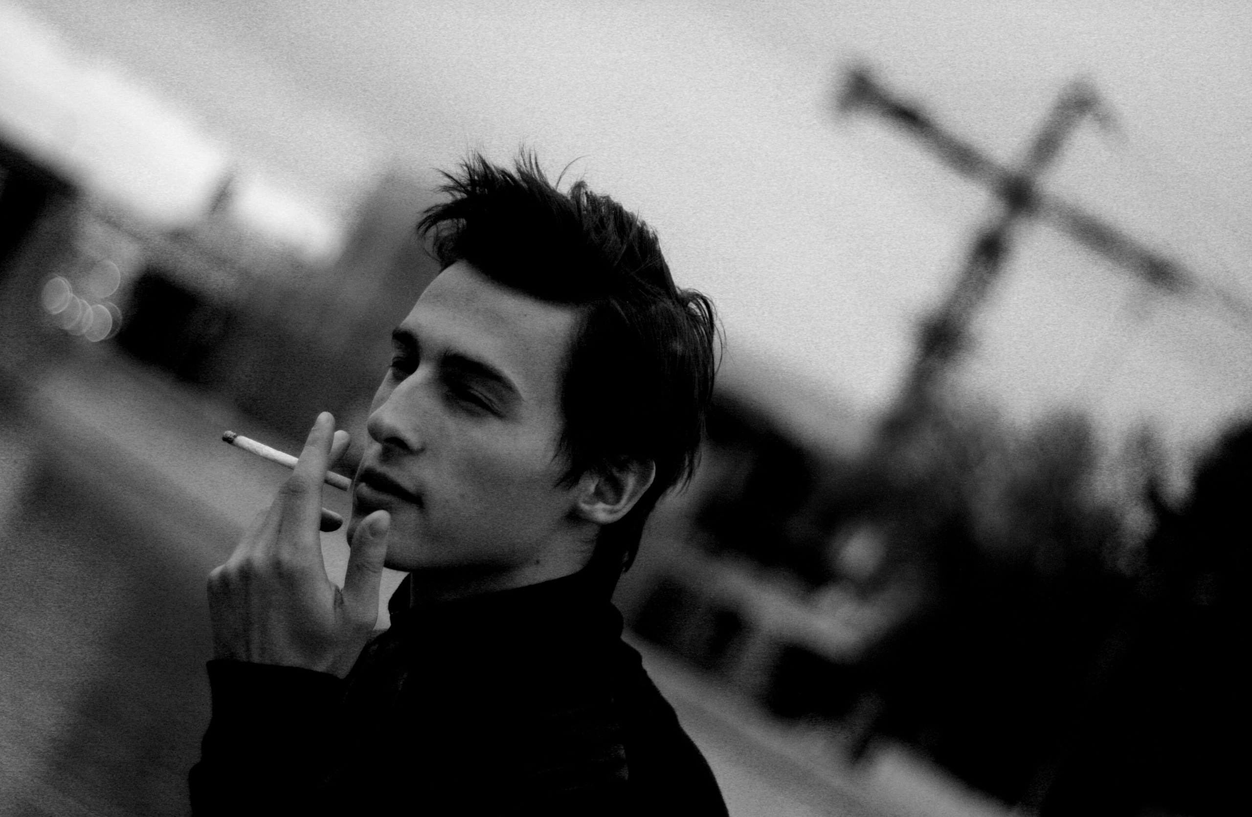 в стиле джой дивижн, кадр портрет