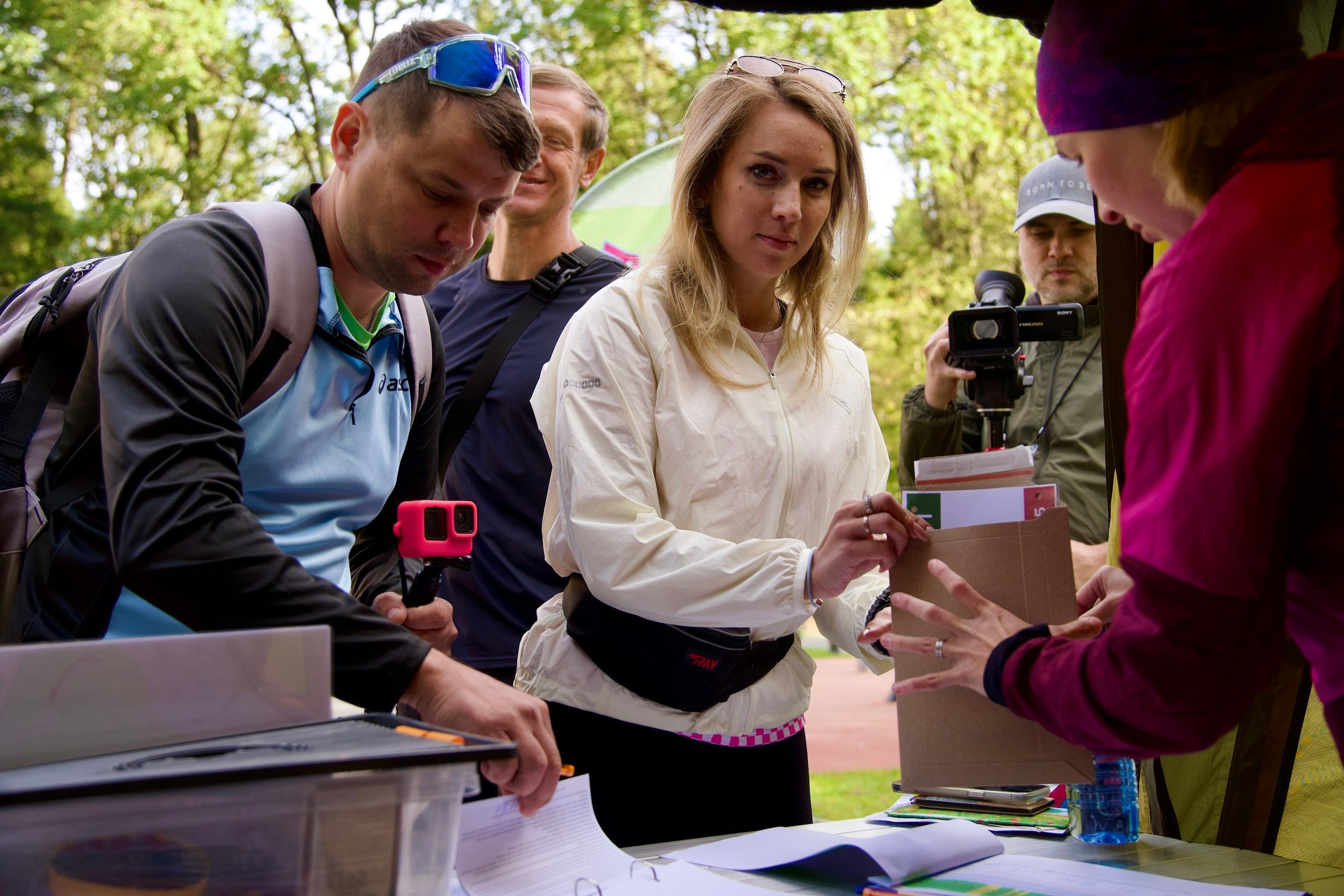 Забег в парке «Дубки». Кафе «БЕЛКА НАШЕПТАЛА». Ну оооочень концептуальное кафе