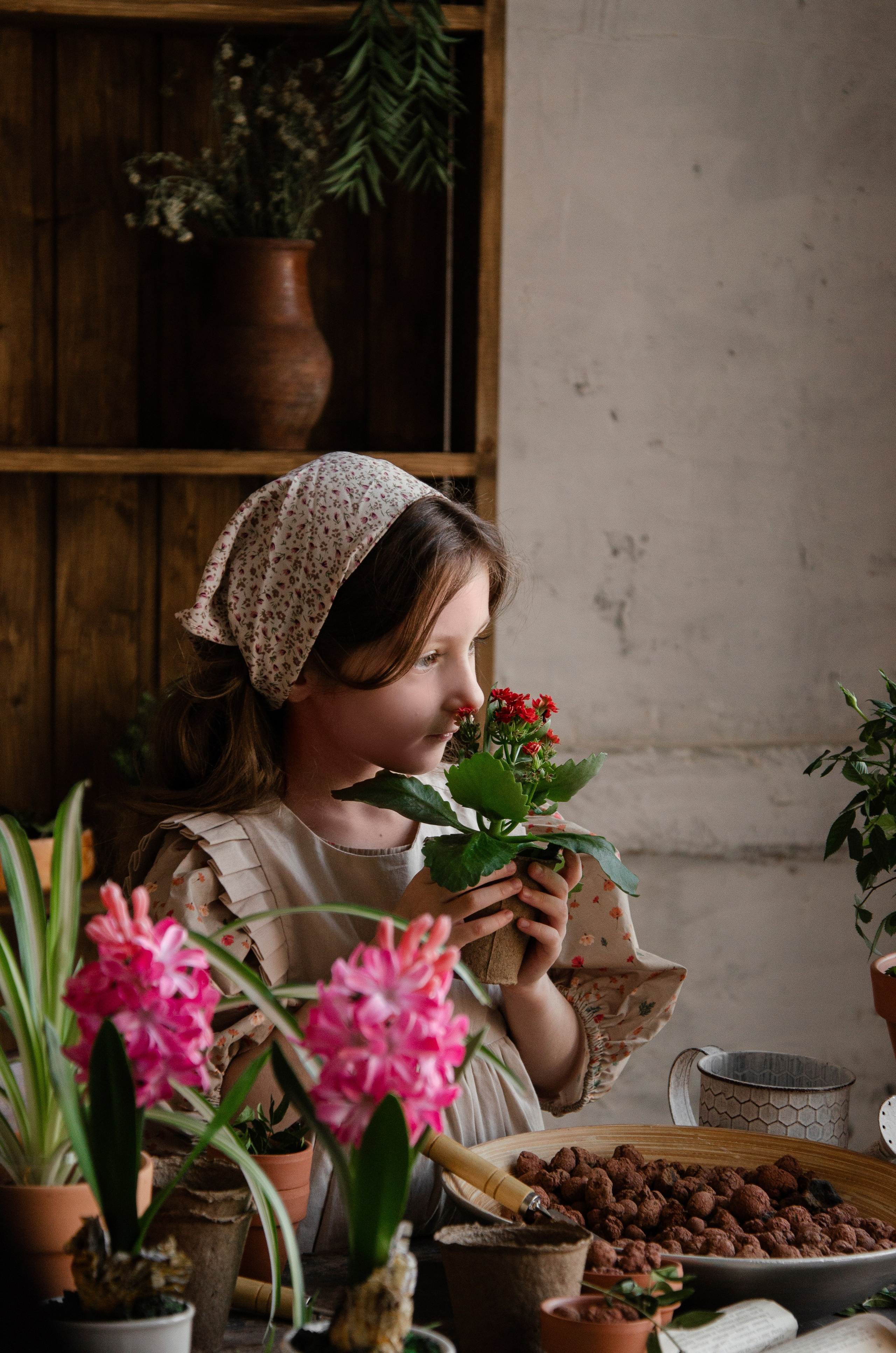 Маленькая садовница. Фотографы в Тюмени Андрей и Лидия Войвод