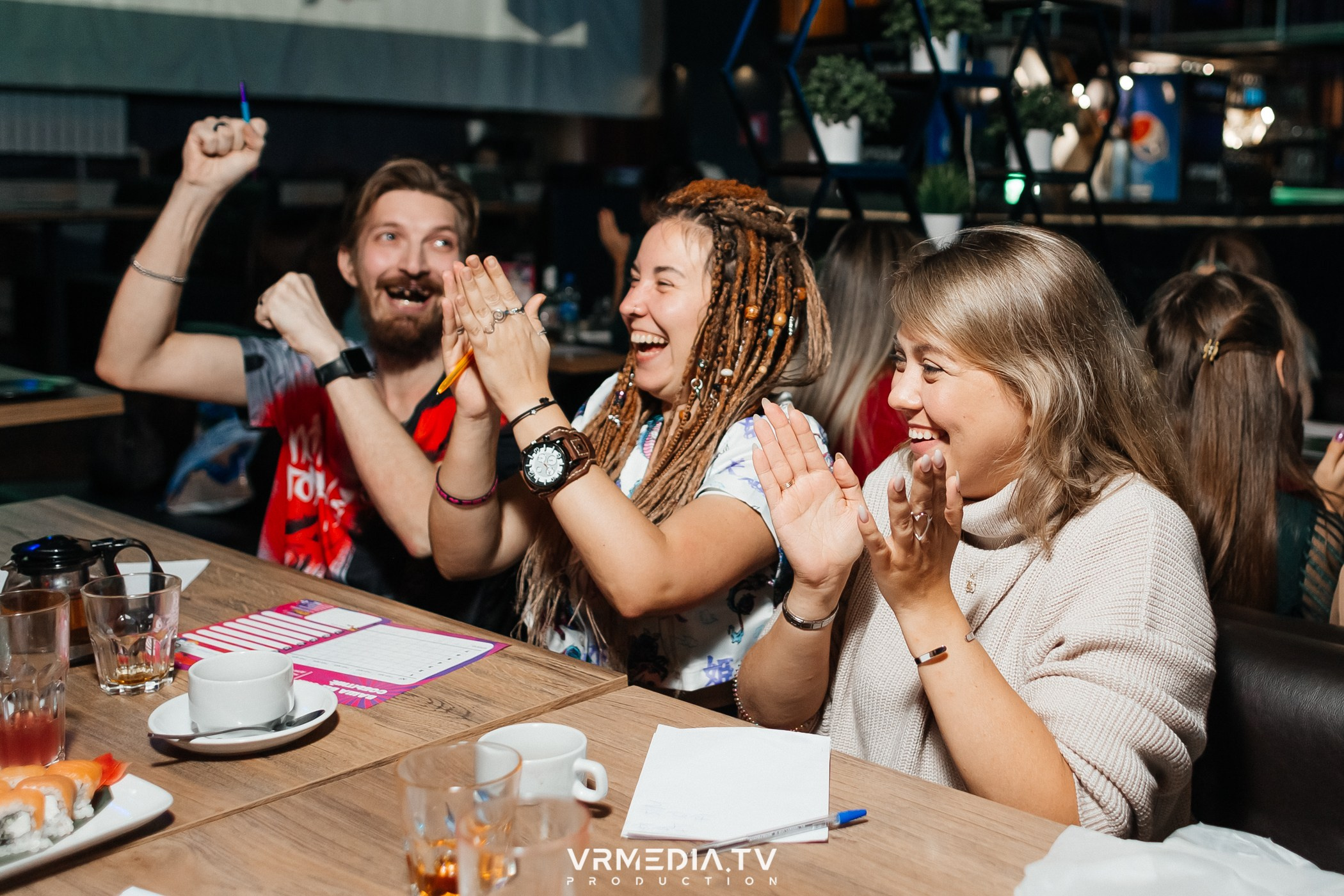 WoW QuiZ в баре «Друзья»