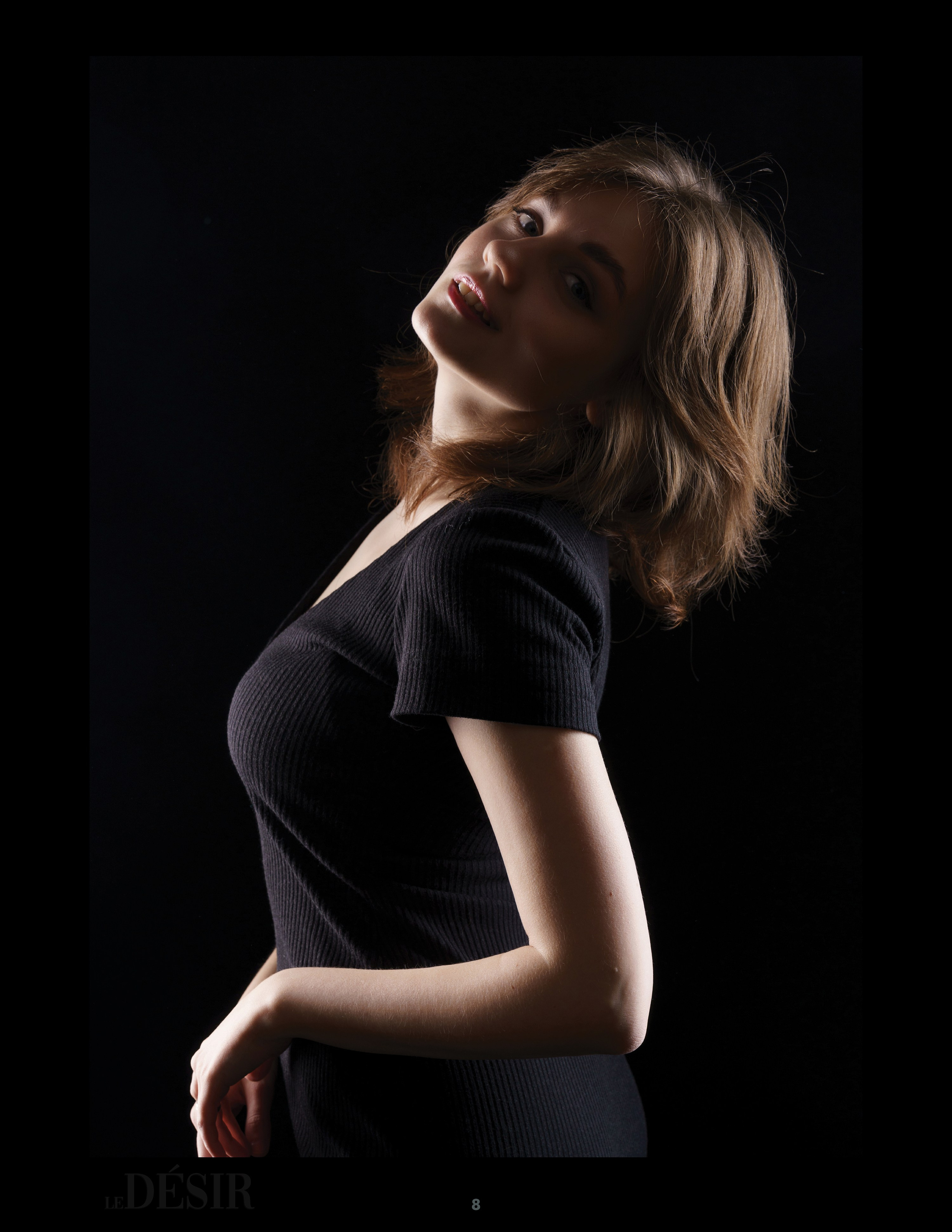 Альбом Le desir, Женя (Греция, Афины). Главная