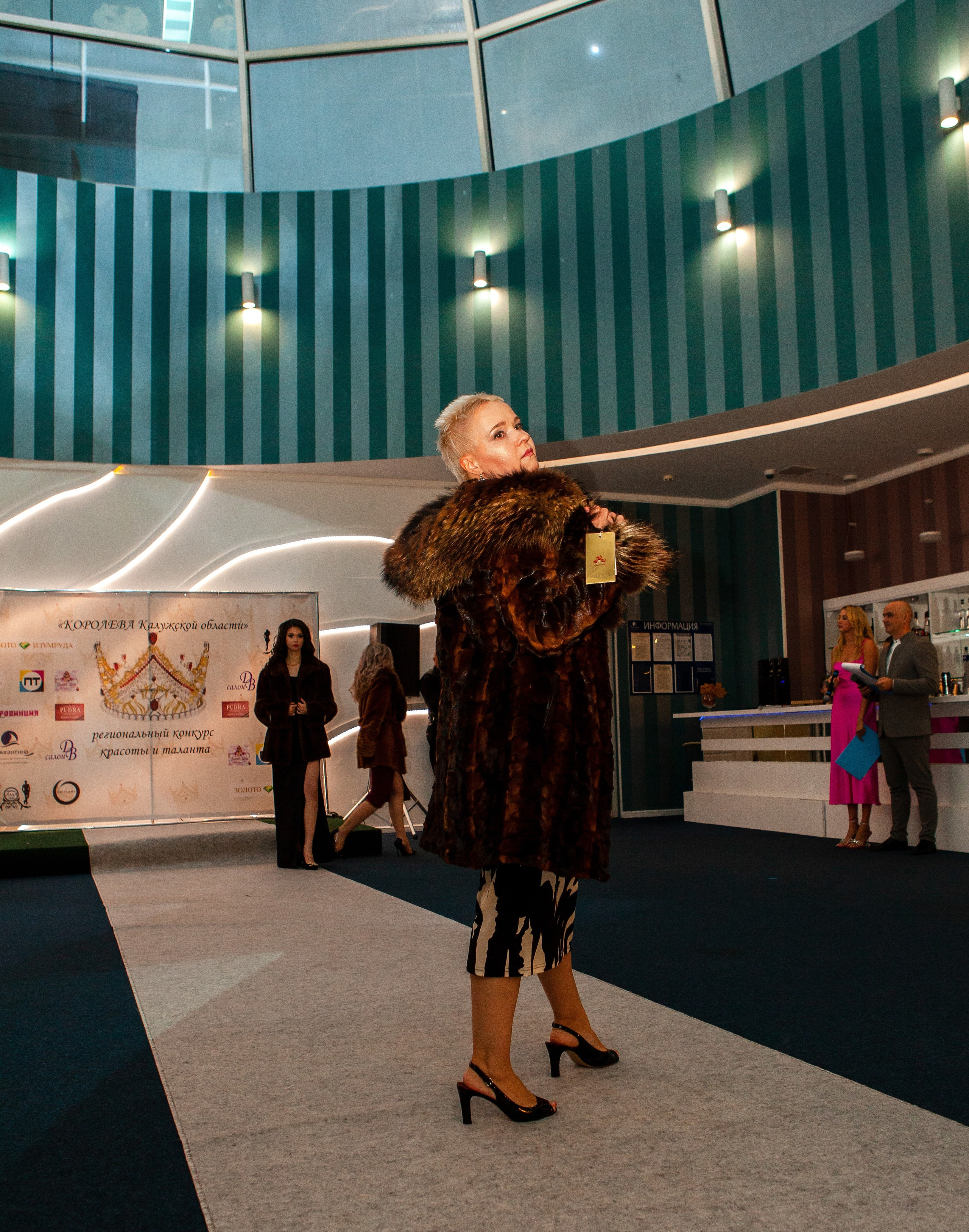 Королева Калужской области. Репортажный, семейный, свадебный, портретный фотограф