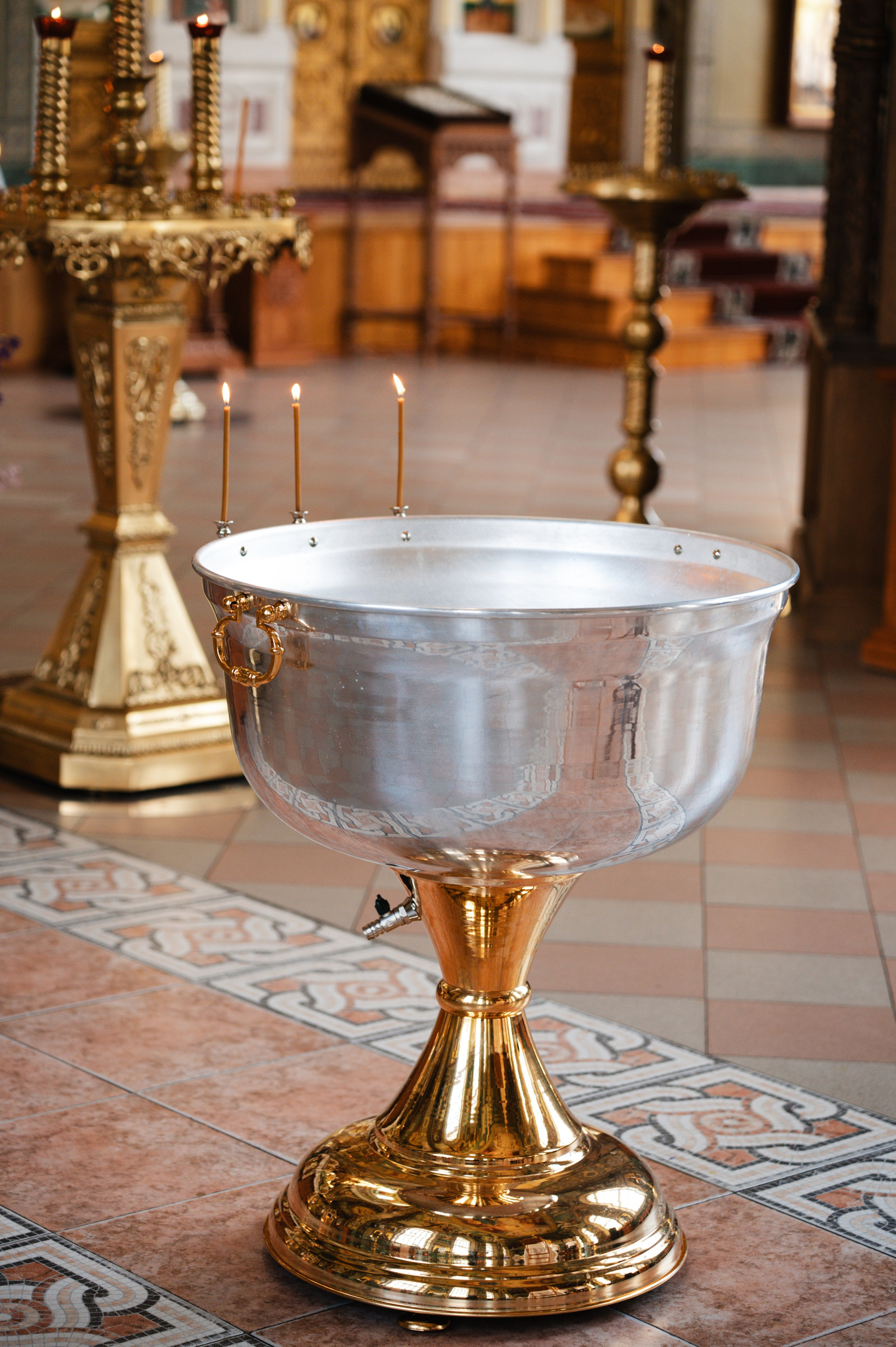 Таинство Крещения Дарьи (Храм Преполовения Пятидесятницы). Фотограф Ярута Оксана / Ростов-на-Дону