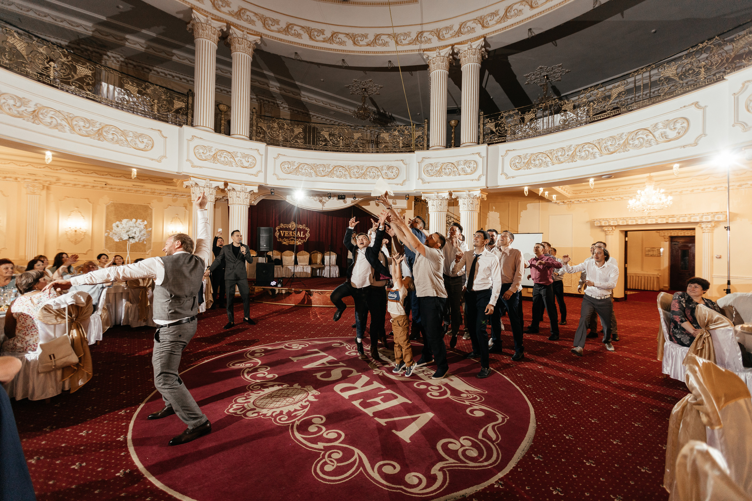 Свадебный фотограф Уфа — Руслан ГабдлисламовЖивые эмоции, красивые кадры, воспоминания на всю жизнь.Работаю по всей Республике Башкортоста. Свадебный фотограф Уфа Руслан Габдлисламов