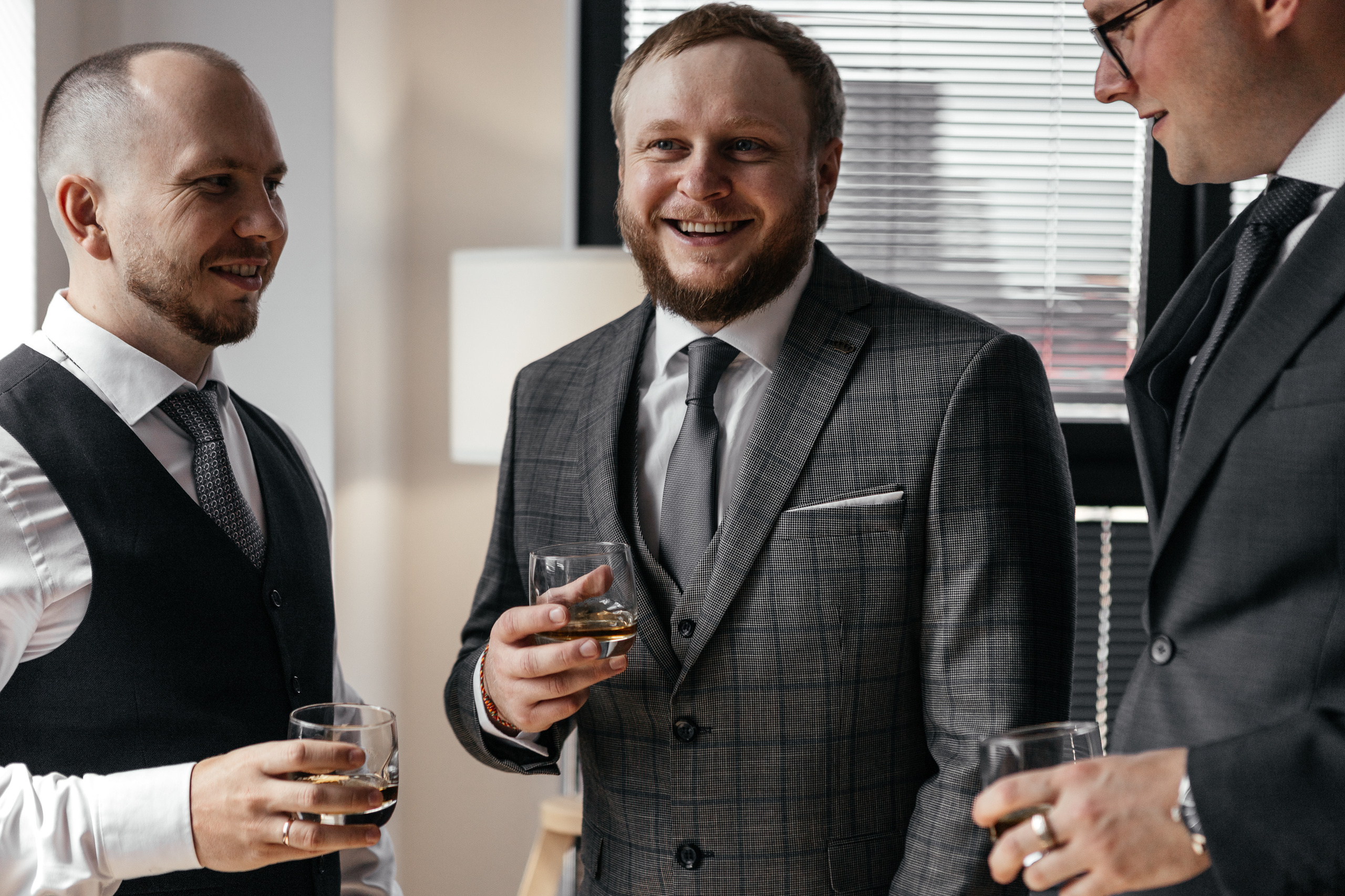 Свадебный фотограф Уфа — Руслан ГабдлисламовЖивые эмоции, красивые кадры, воспоминания на всю жизнь.Работаю по всей Республике Башкортоста. Свадебный фотограф Уфа Руслан Габдлисламов