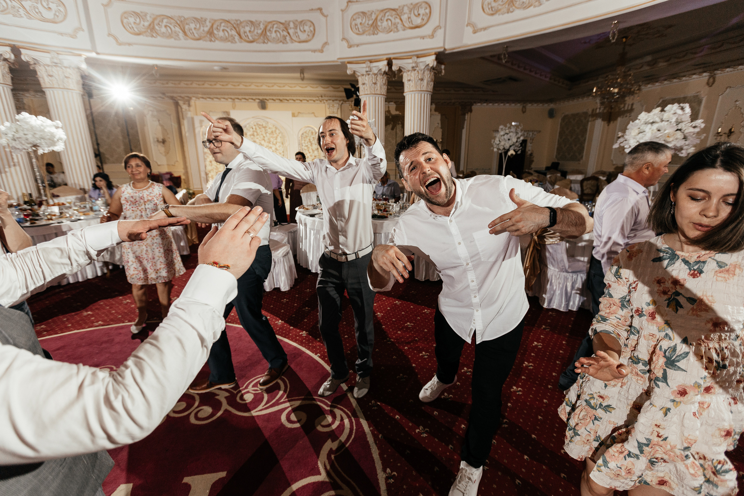 Свадебный фотограф Уфа — Руслан ГабдлисламовЖивые эмоции, красивые кадры, воспоминания на всю жизнь.Работаю по всей Республике Башкортоста. Свадебный фотограф Уфа Руслан Габдлисламов