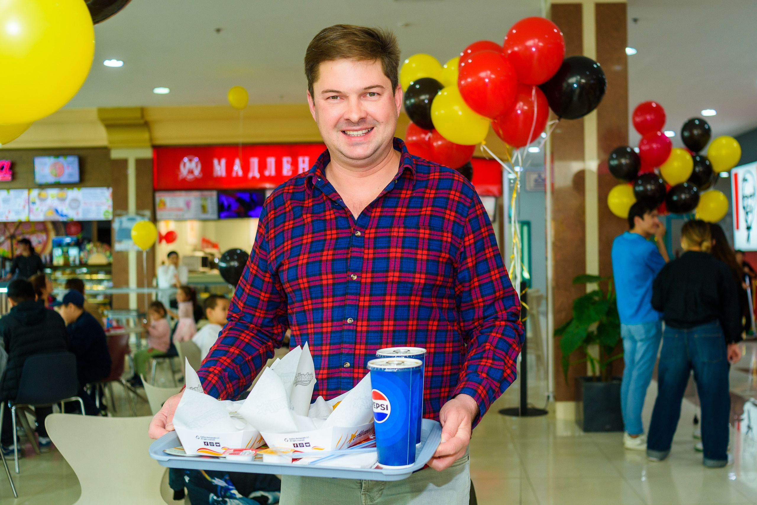 Репортажная съемка в Шымкенте — репортажный фотограф Михаил Клёшев. Михаил Клёшев — Профессиональный фотограф в Шымкенте и области