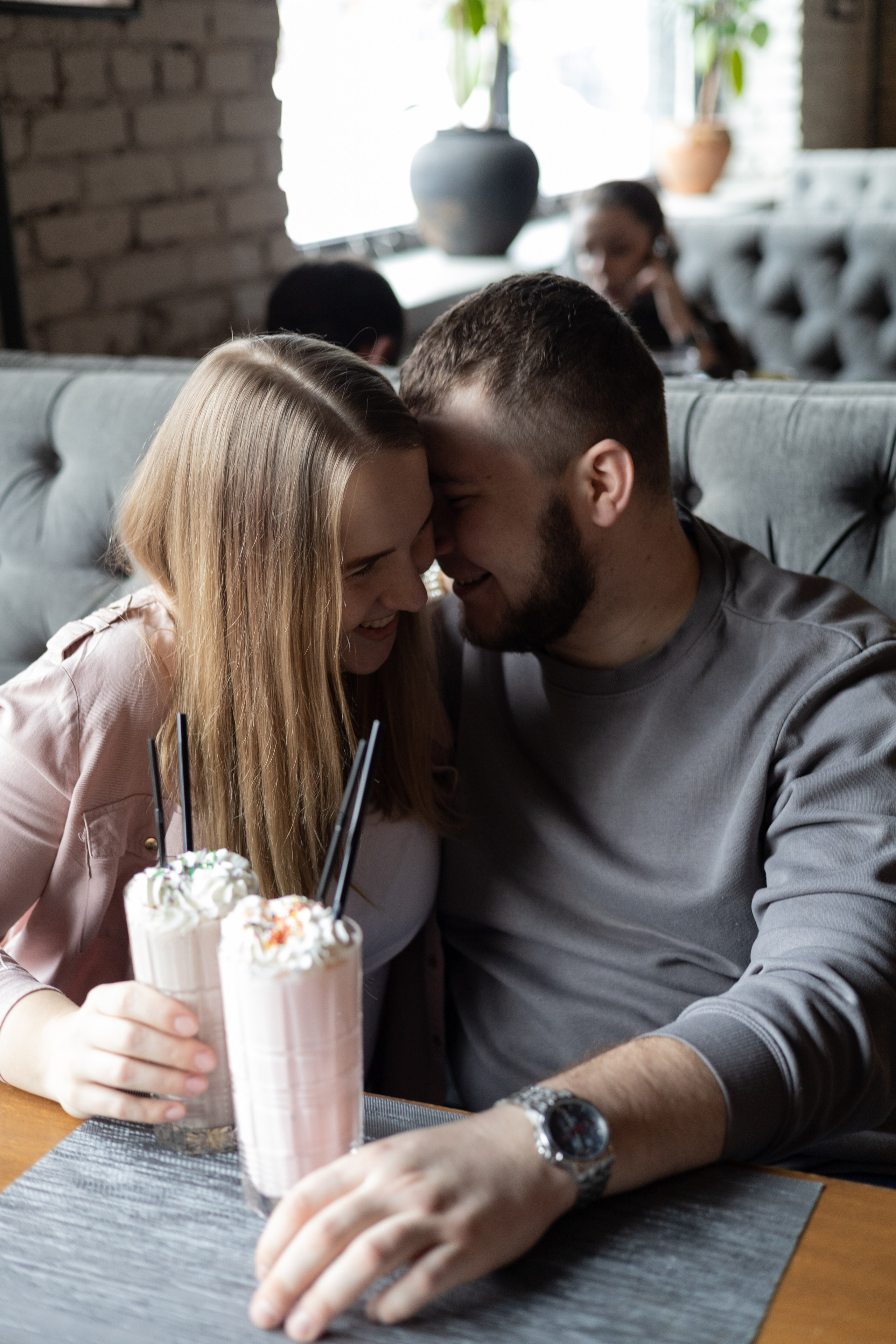 Лавстори для пары, молодых родителей или супружеской пары. Семейный фотограф Марья Тен. Москва, Зеленоград, Химки, Сходня
