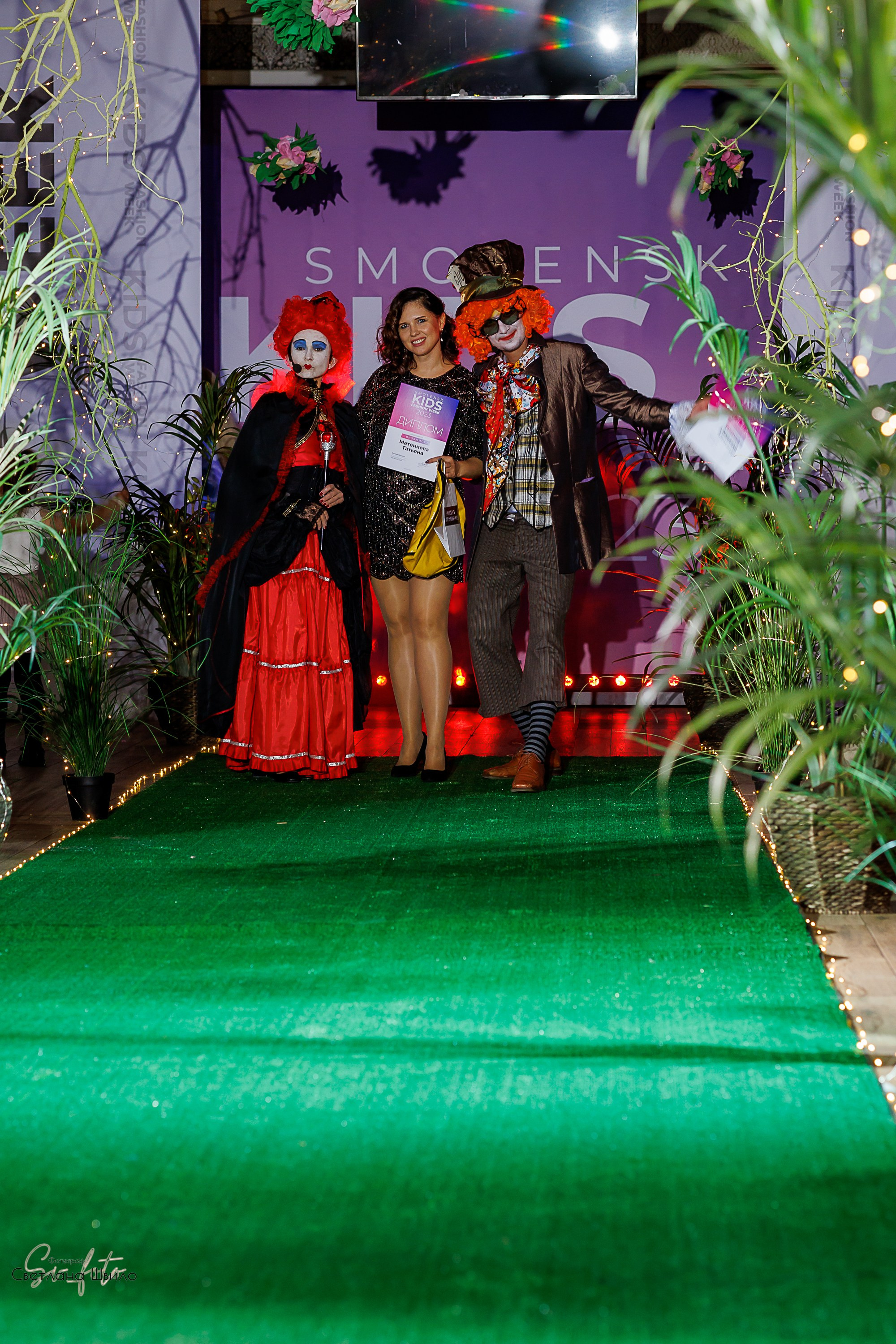 Smolensk Fashion Week_показы_ДЕНЬ 3_ФИНАЛ_Алиса в стране чудес. Главная