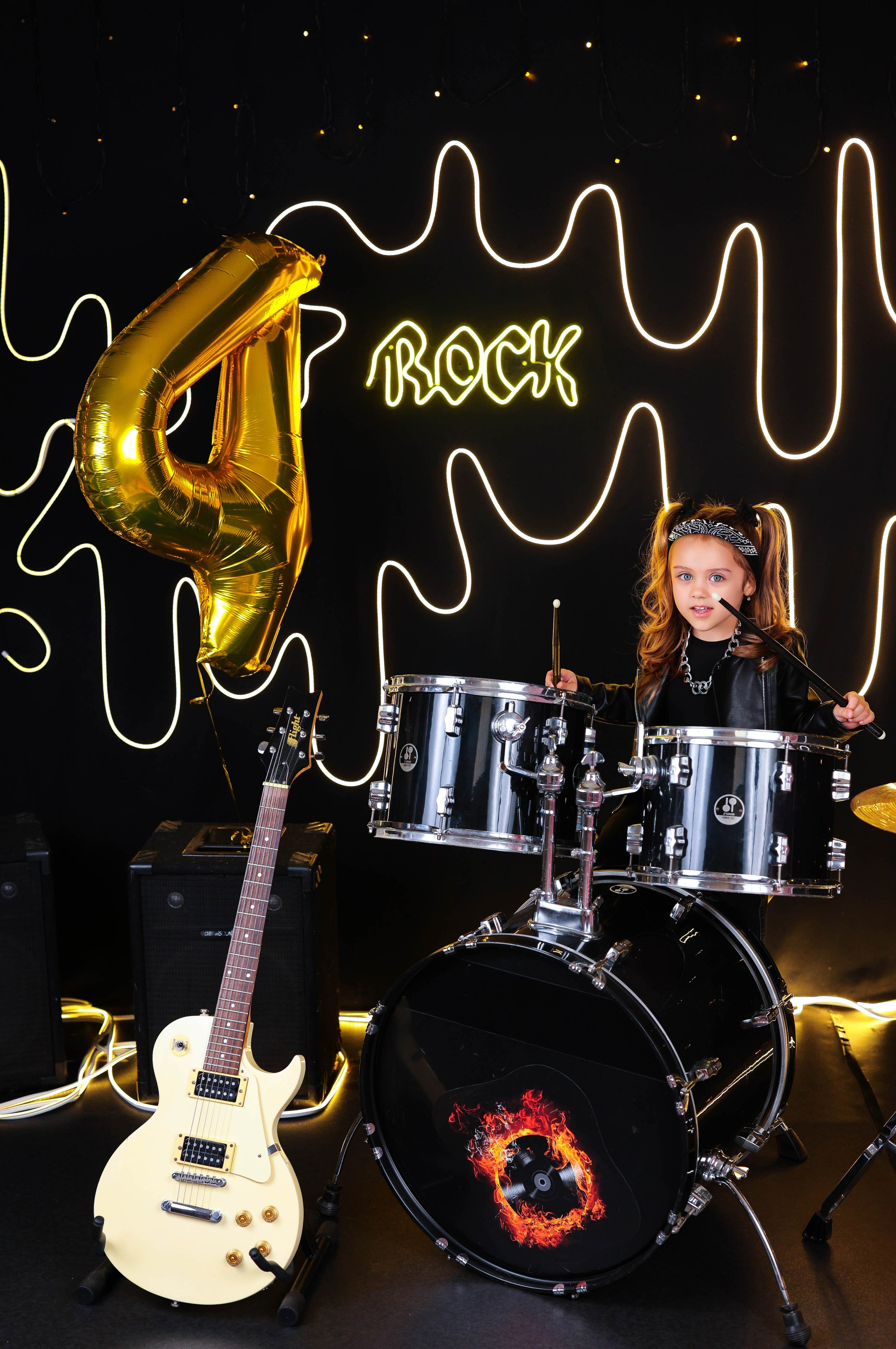 АНТУРАЖ КОВАЛЕВА