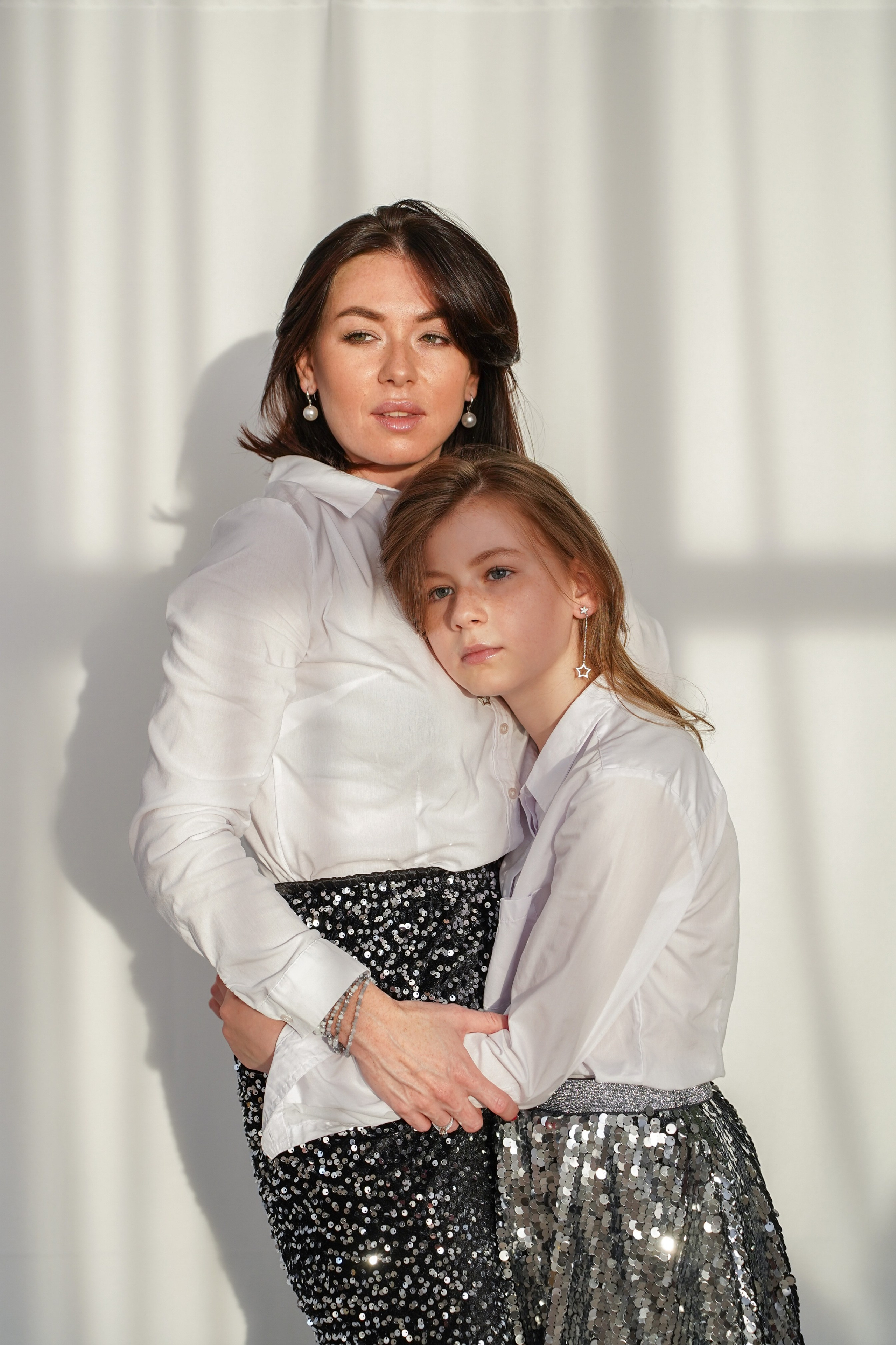 Мама с дочкой в shevapro.studio. Фотограф Москва, визуальный менеджер Дарья Шевченко