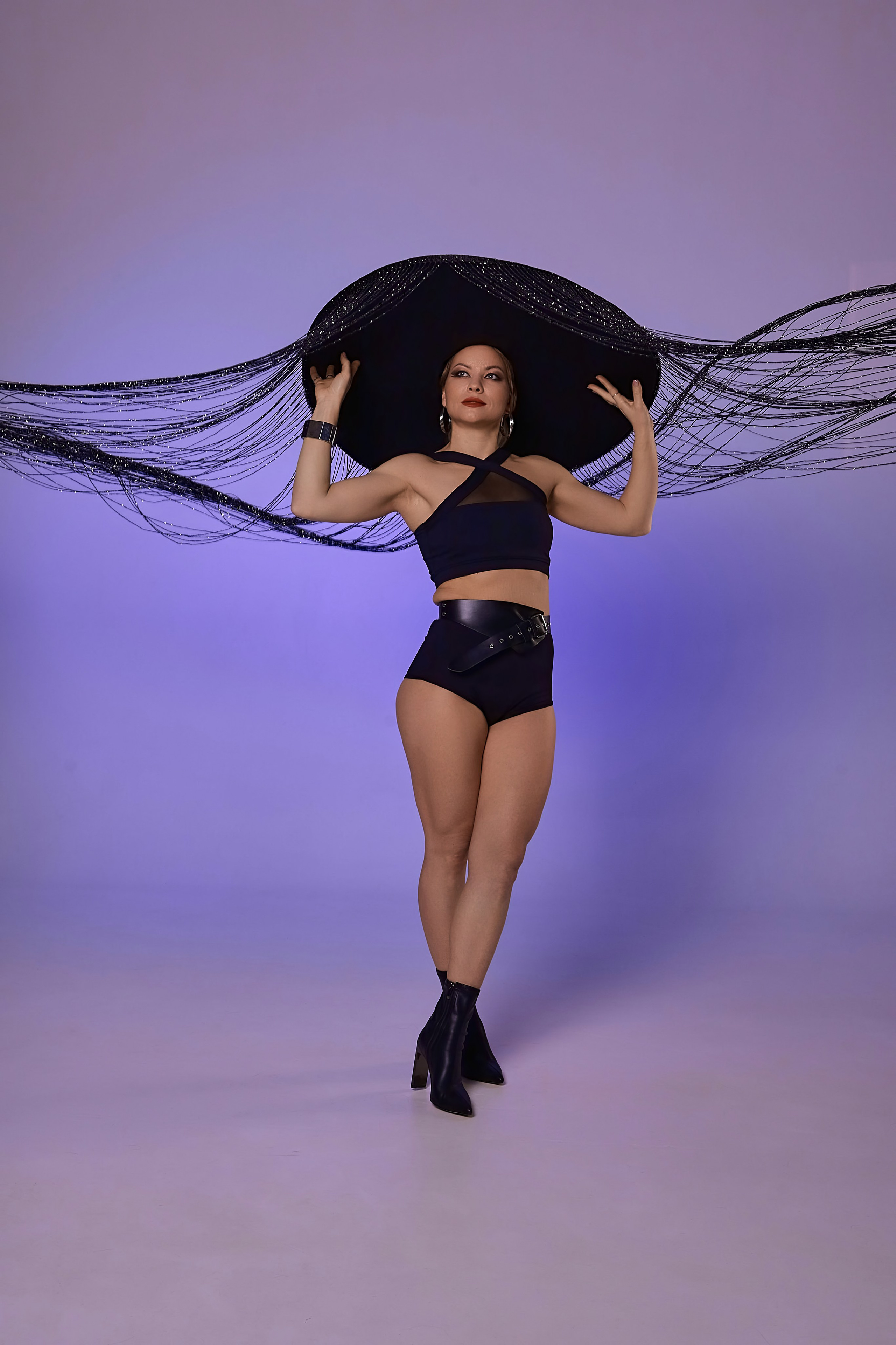 Портретная студийная фотосессия в шикарной шляпе. Семейный и свадебный фотограф в Краснодаре Михеева Светлана