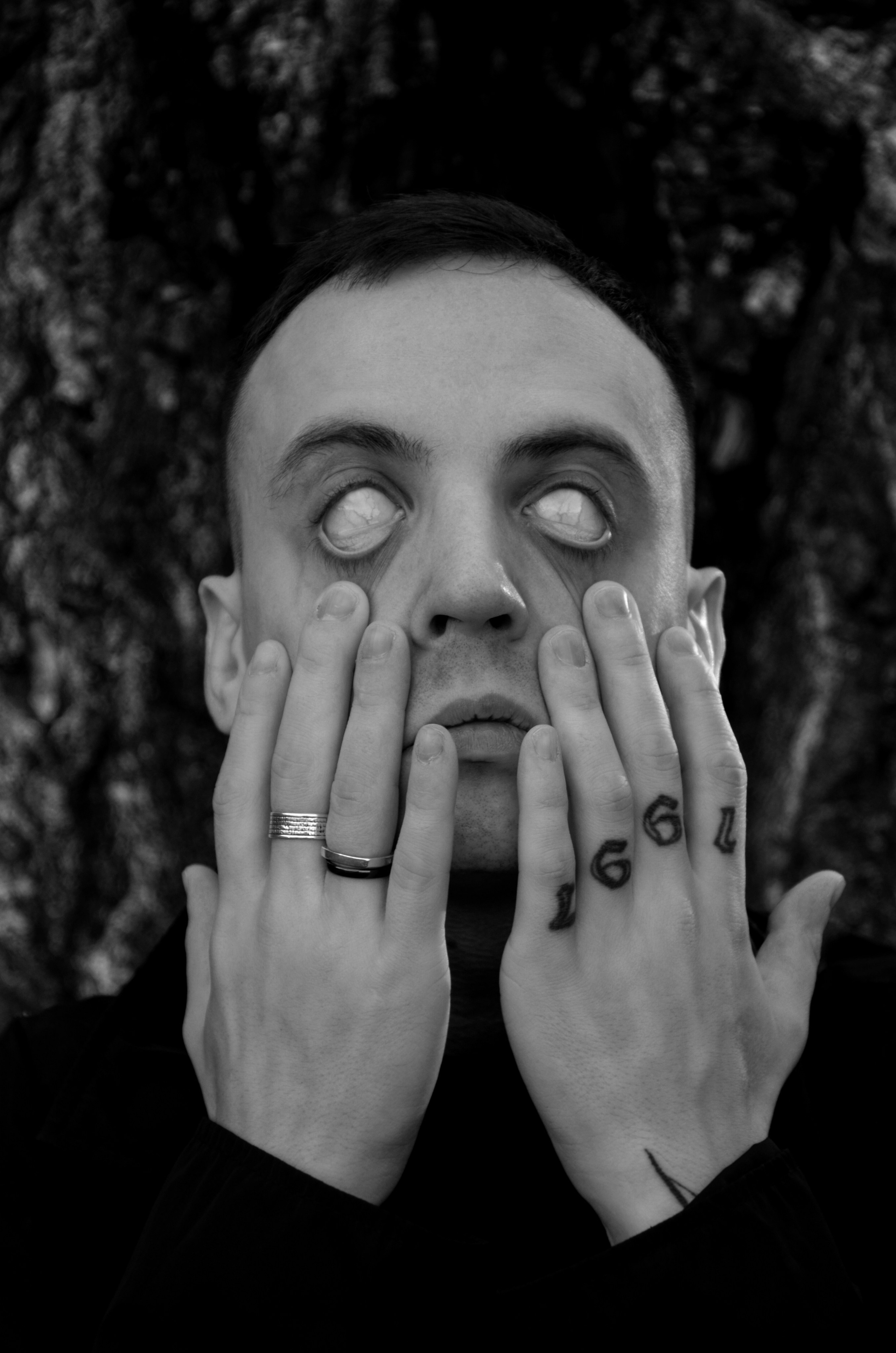 Мрак. Поглощение. Фотосессии по мотивам сказок и фильмов — Катерина Исауленко. СПб