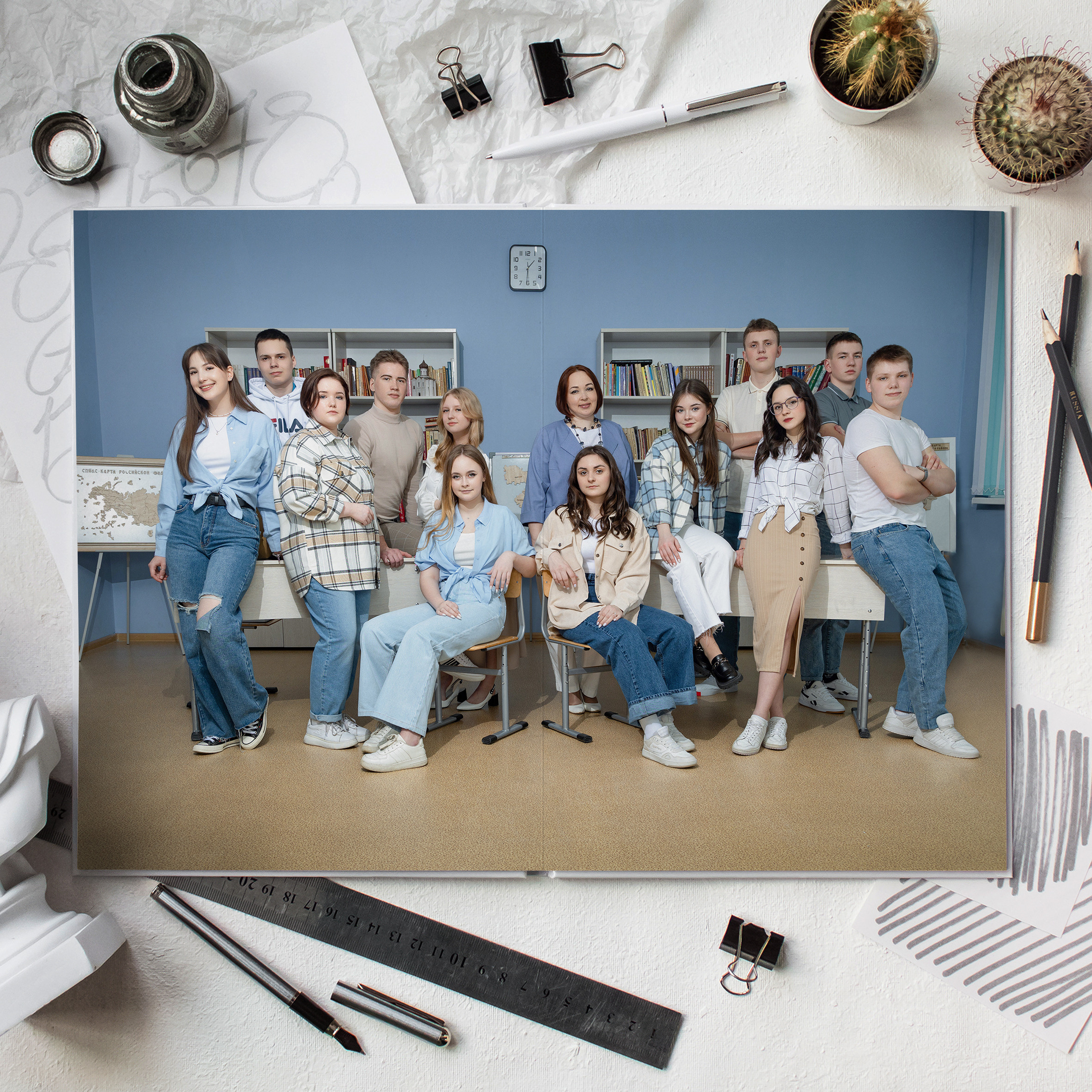 На каждом снимке всегда два человека: фотограф и зритель