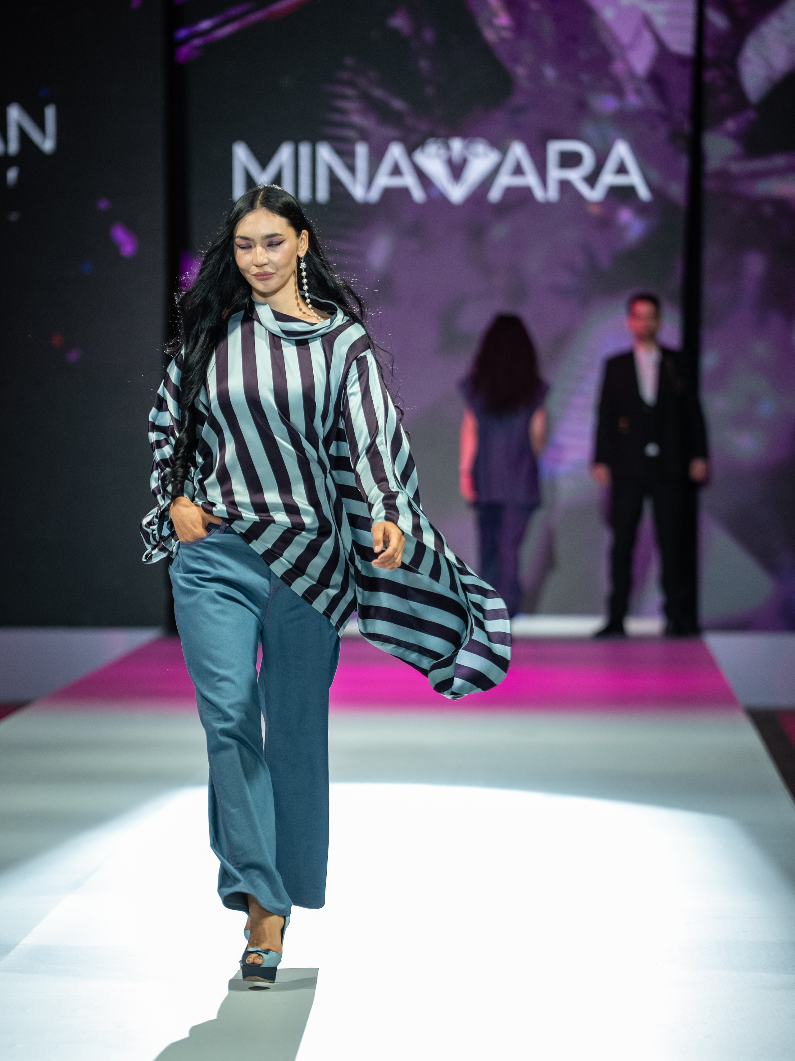 Eurasia Fashion Week Minavara. Сайт Алматинского НЮ АРТ, будуар и фэшн фотографа Дениса Карпенко