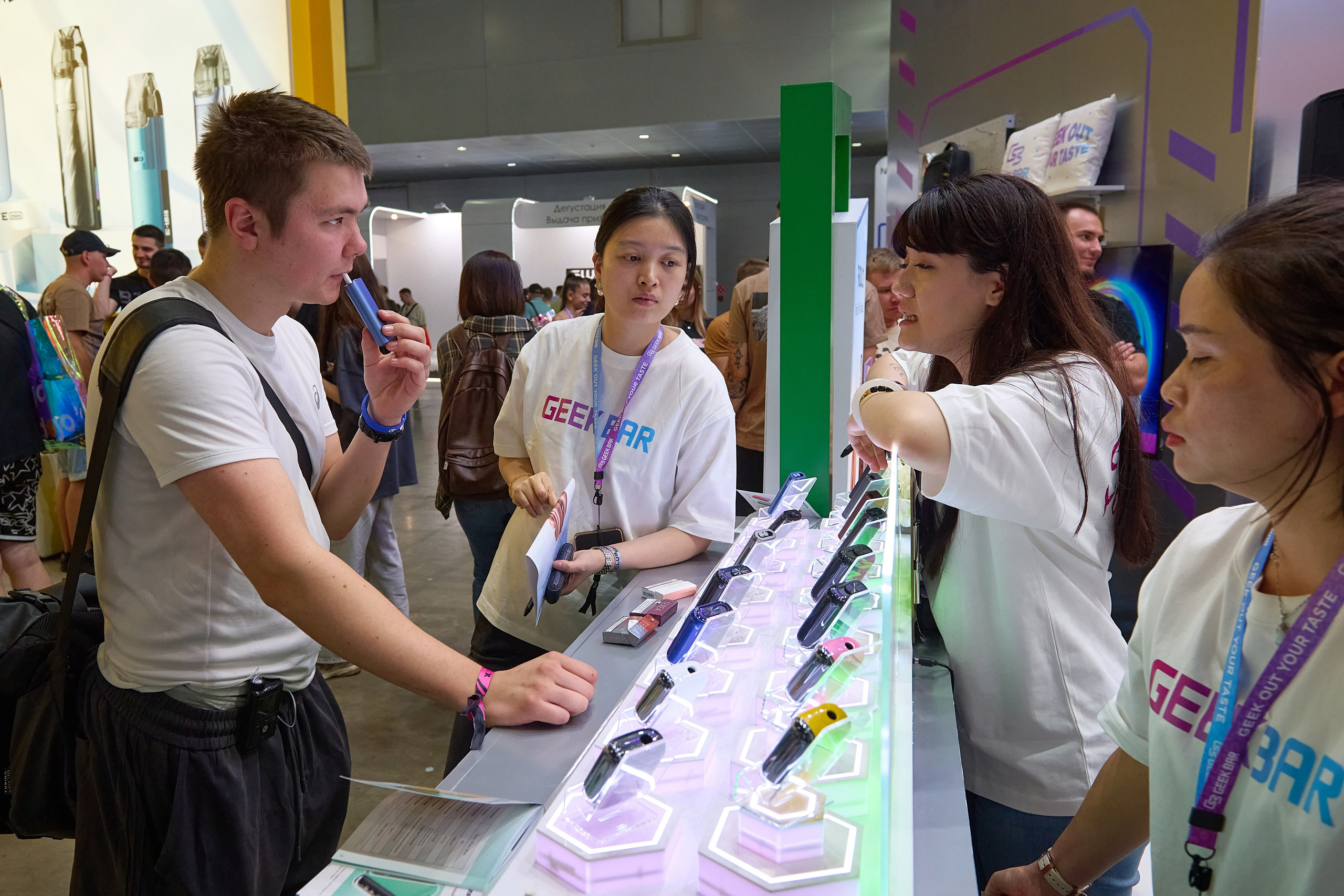 VAPE CLUB SHOW 2025 (Москва). Репортаж | фотосъемка в Москве и РФ | Фотограф Александр Емелькин