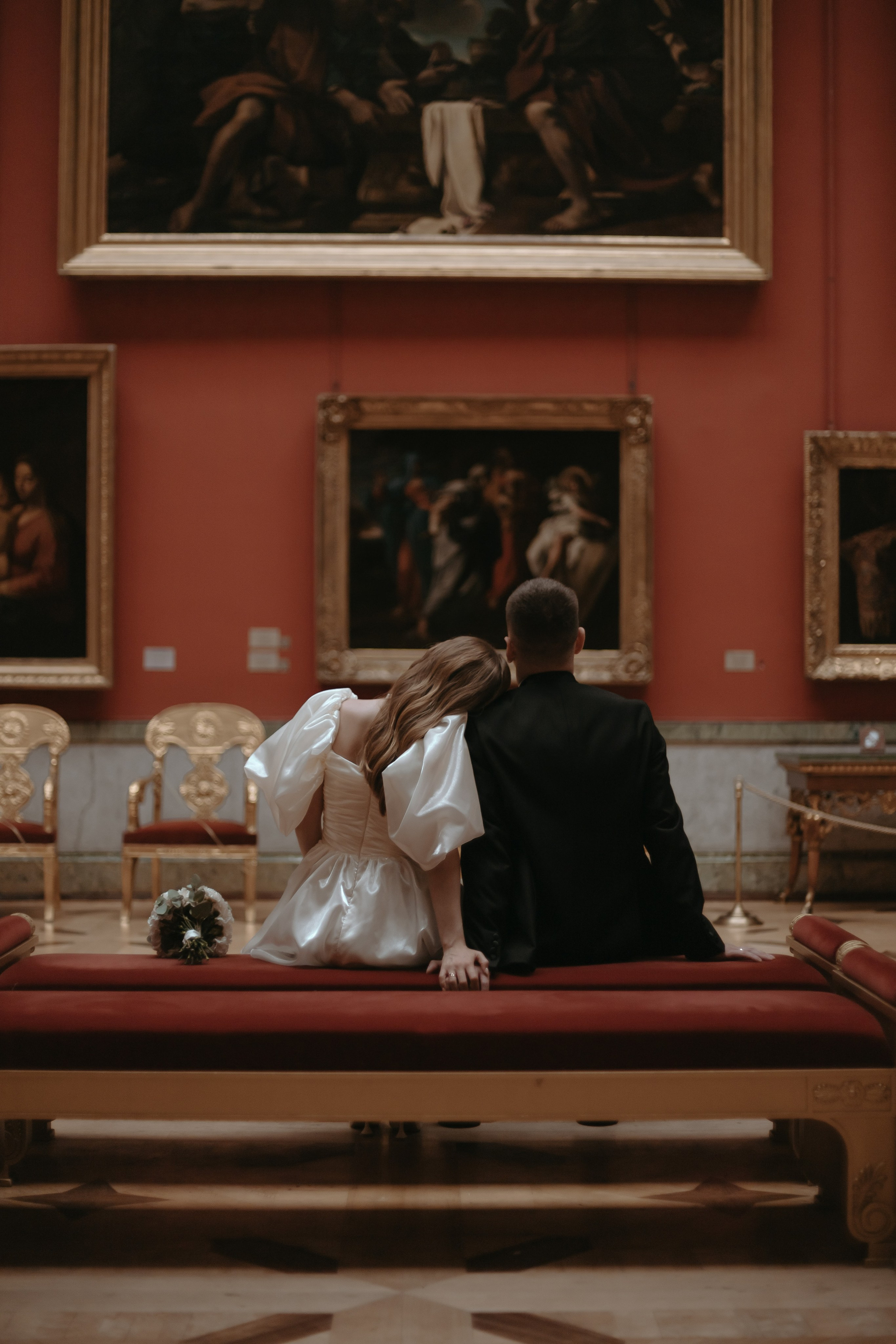 Дождь, жара и Эрмитаж. Свадебный и семейный фотограф Арина Кулёва