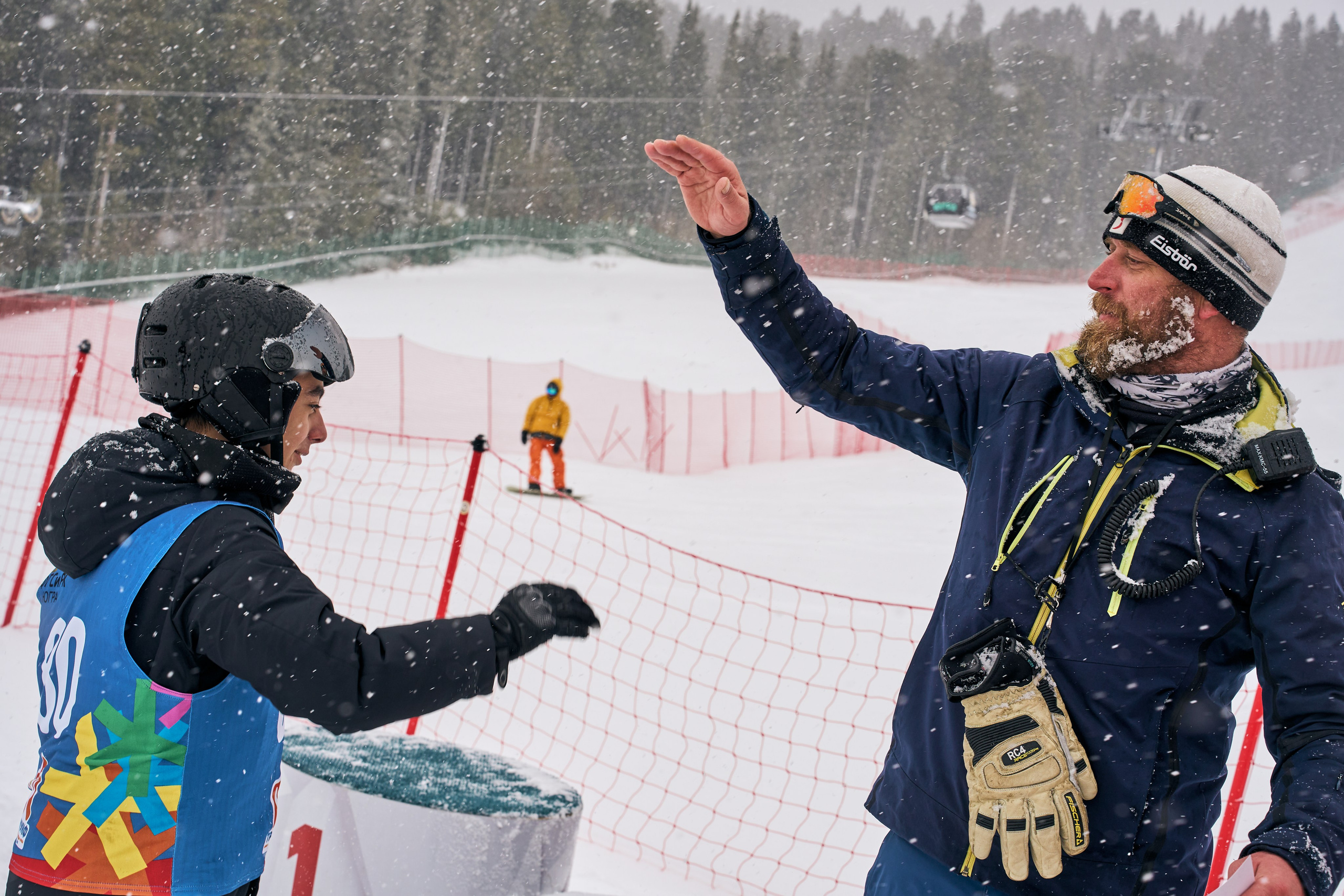 Соревнования по горным лыжам. Лайфстайл фотограф в Ханты-Мансийске Мария Шишкина