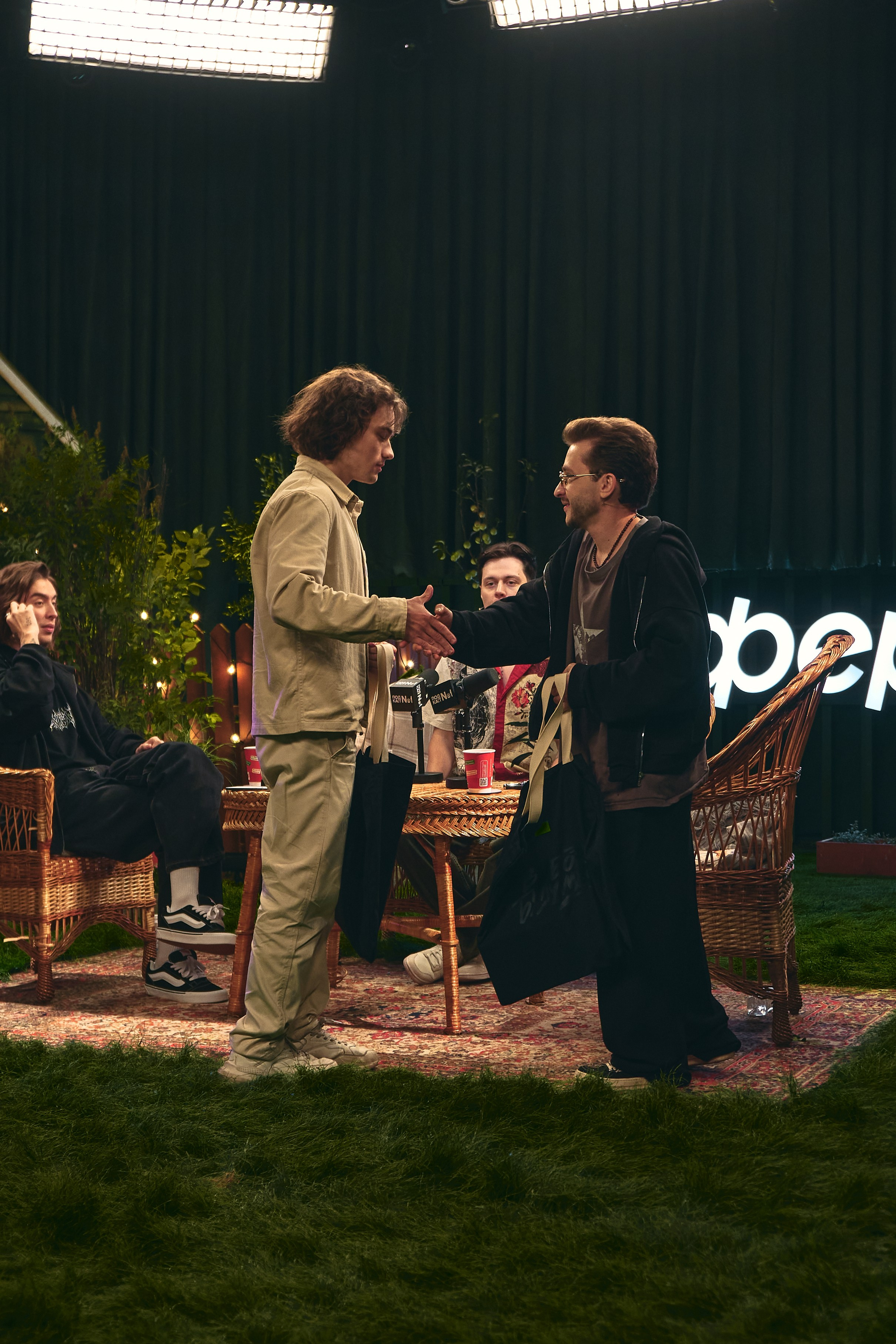 Бэстейдж «Летний подкаст № 1». Главная