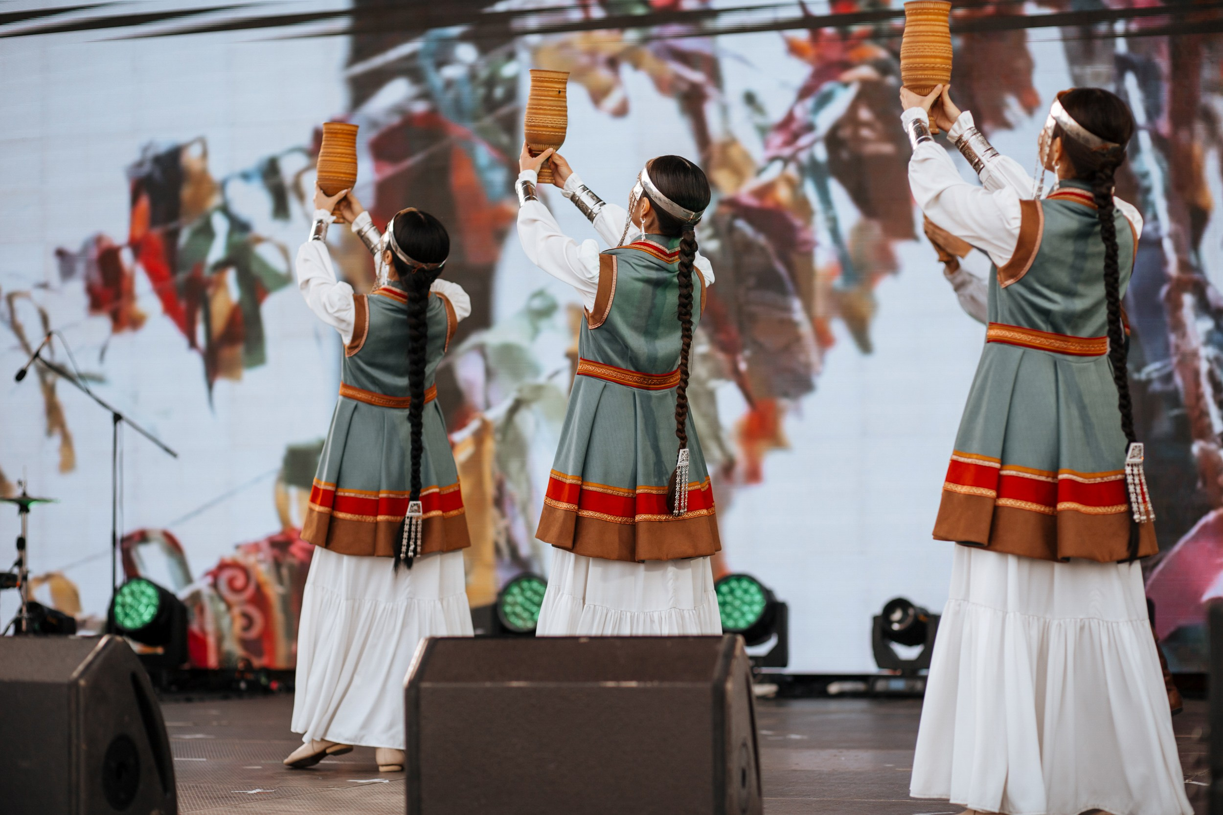 Всемирный фестиваль молодёжи в Сочи. RetroChic Фото