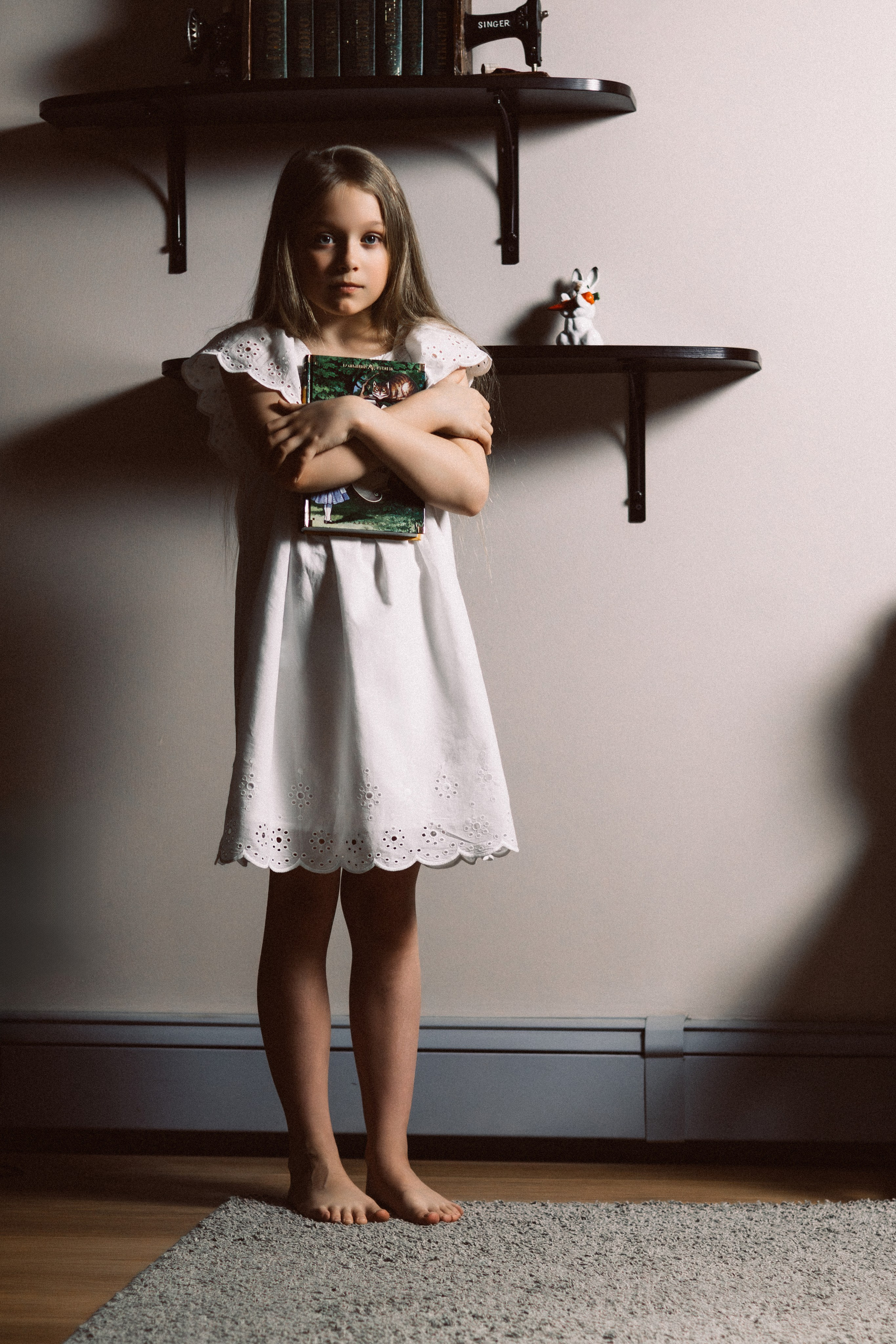 Детский портрет. «Алиса в стране чудес». Портретный фотограф в Южно-Сахалинске Каминская Юлия