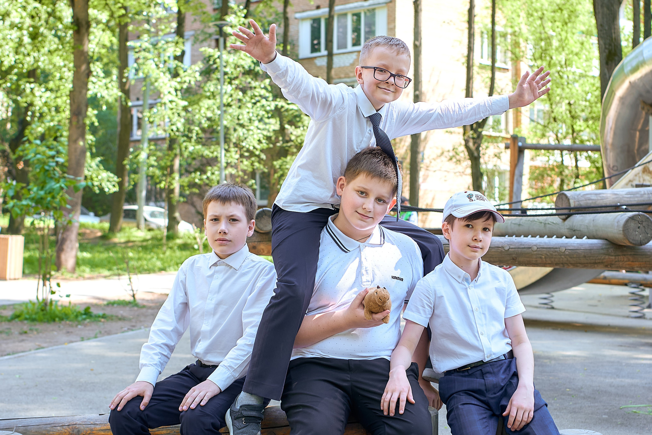 УРА, каникулы! 5Б класс, 10й лицей Одинцово. Школьный и семейный фотограф, Одинцово