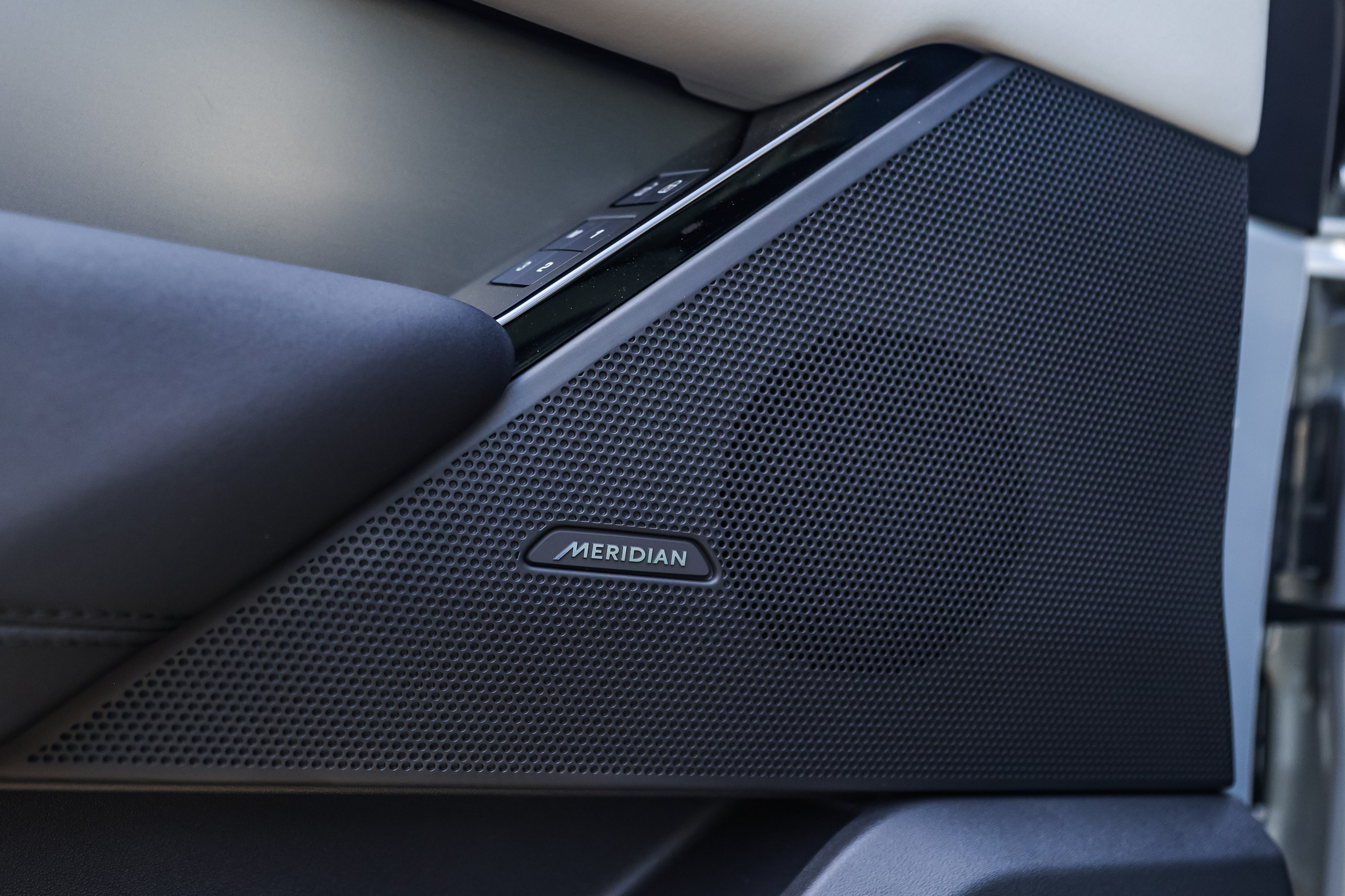 2024 RANGE ROVER VELAR 2.0 AT. Mixturecaptures