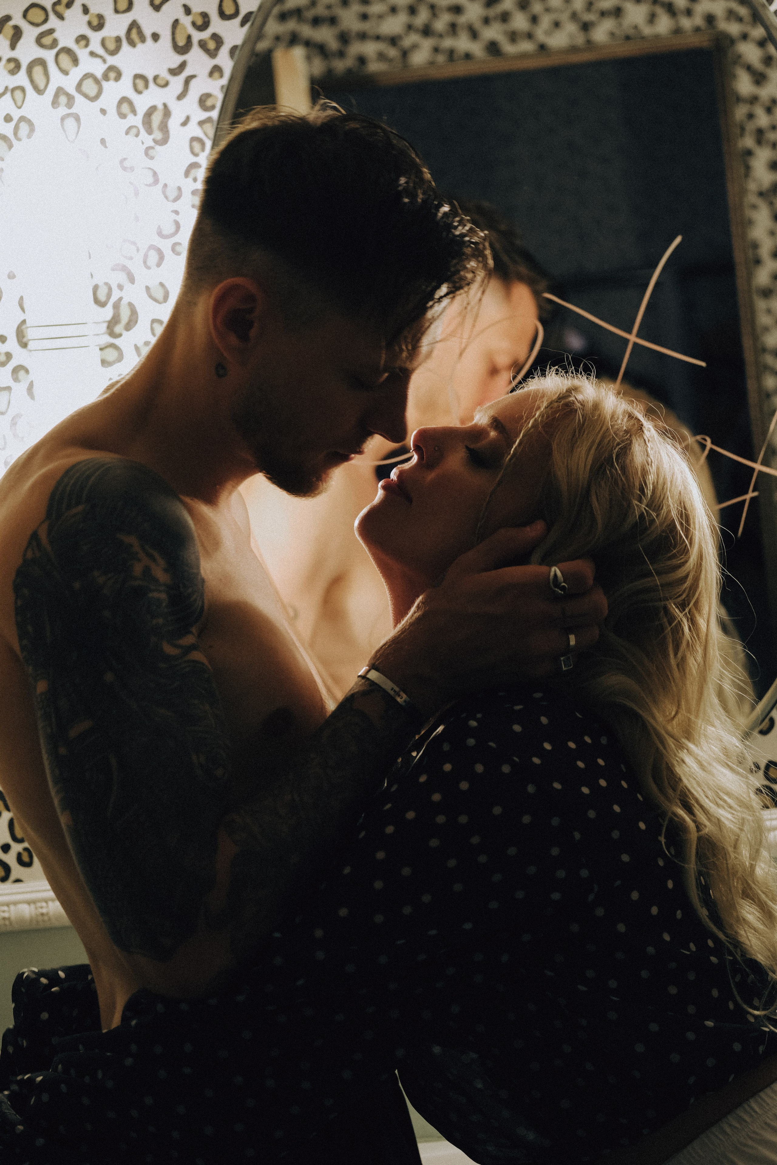 СВАДЕБНАЯ СЬЕМКА С КАБРИОЛЕТОМ В САНТК-ПЕТЕРБУРГЕ НА ПЕТРОГРАДКЕ В ОТЕЛЕ ПАНОРАМИКА. Профессиональный фотограф, Санкт-Петербург — Виктория Богомолова