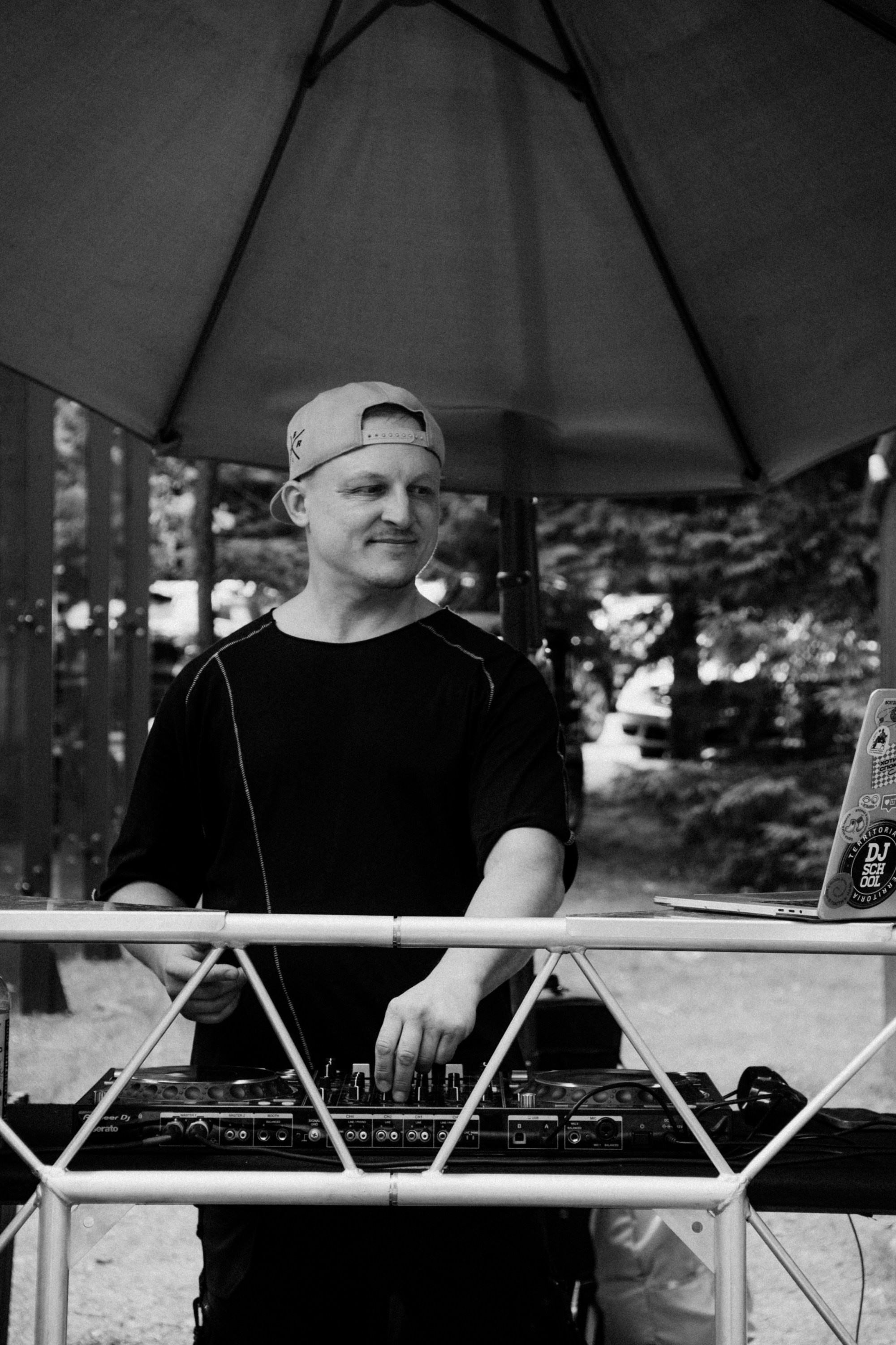 Berta Village PADEL CUP 2025. Бэкстейдж и репортажный фотограф в Москве Артем Онацко