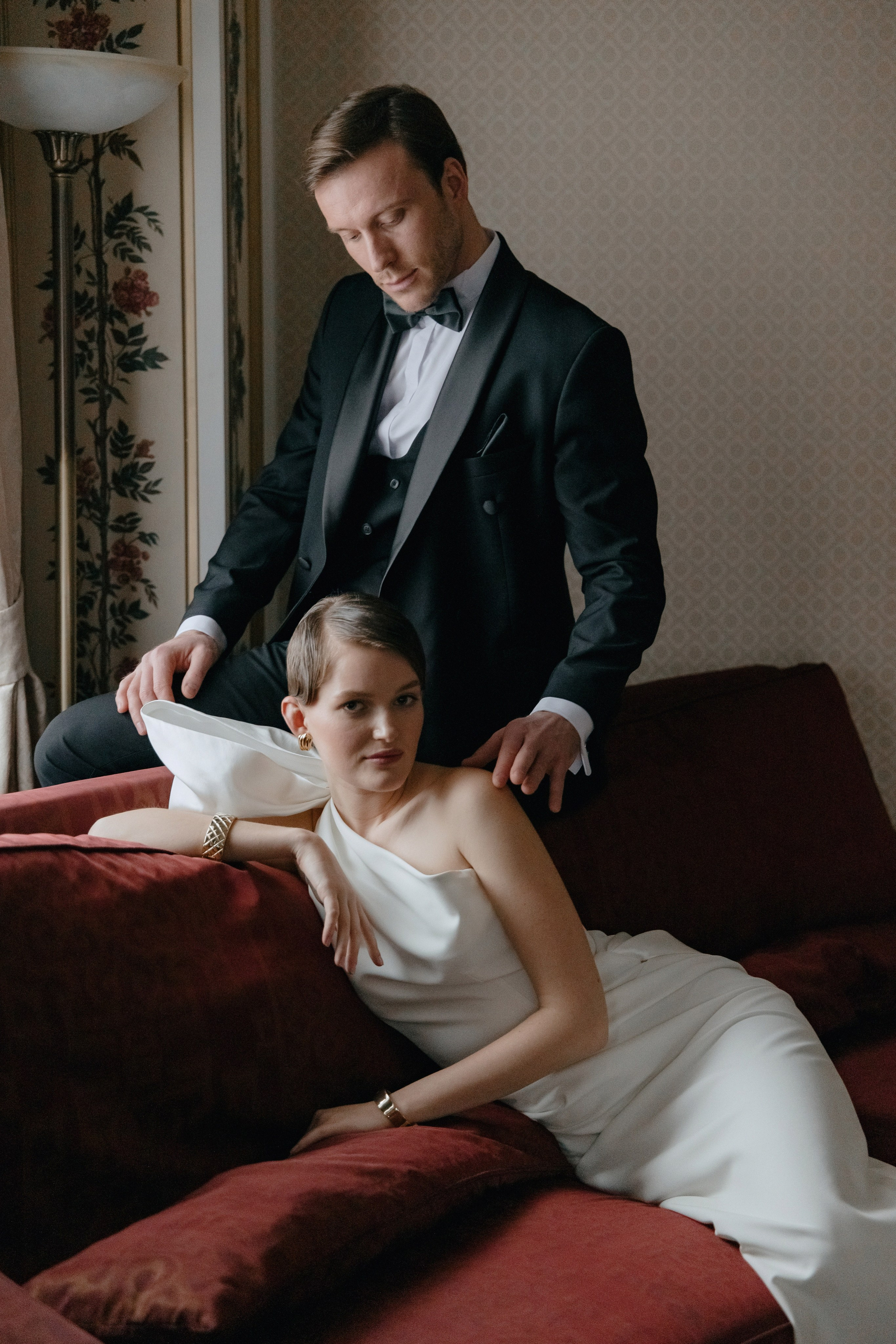 Свадебная фотосессия в гостинице Ленинградская. Свадебный фотограф Москва