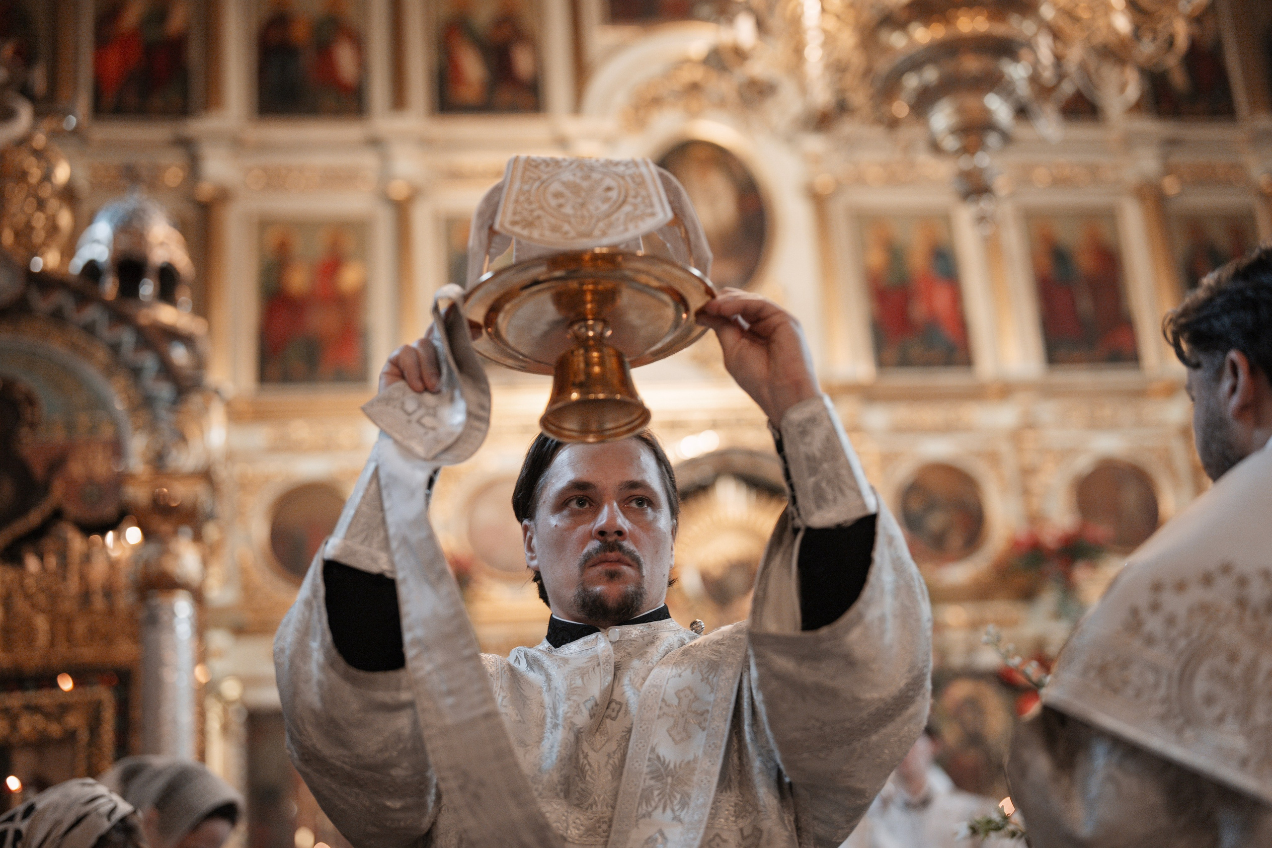 БОГОСЛУЖЕНИЯ. Фотограф Елена Лунева