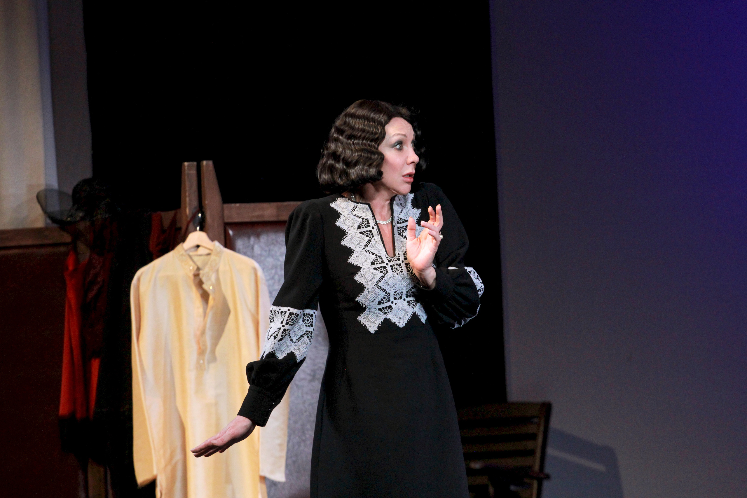 «Вражда», Елена Яковлева, Татьяна Лютаева. Режиссер Владимир Панков. Фоторепортаж. Театральная фотосъёмка