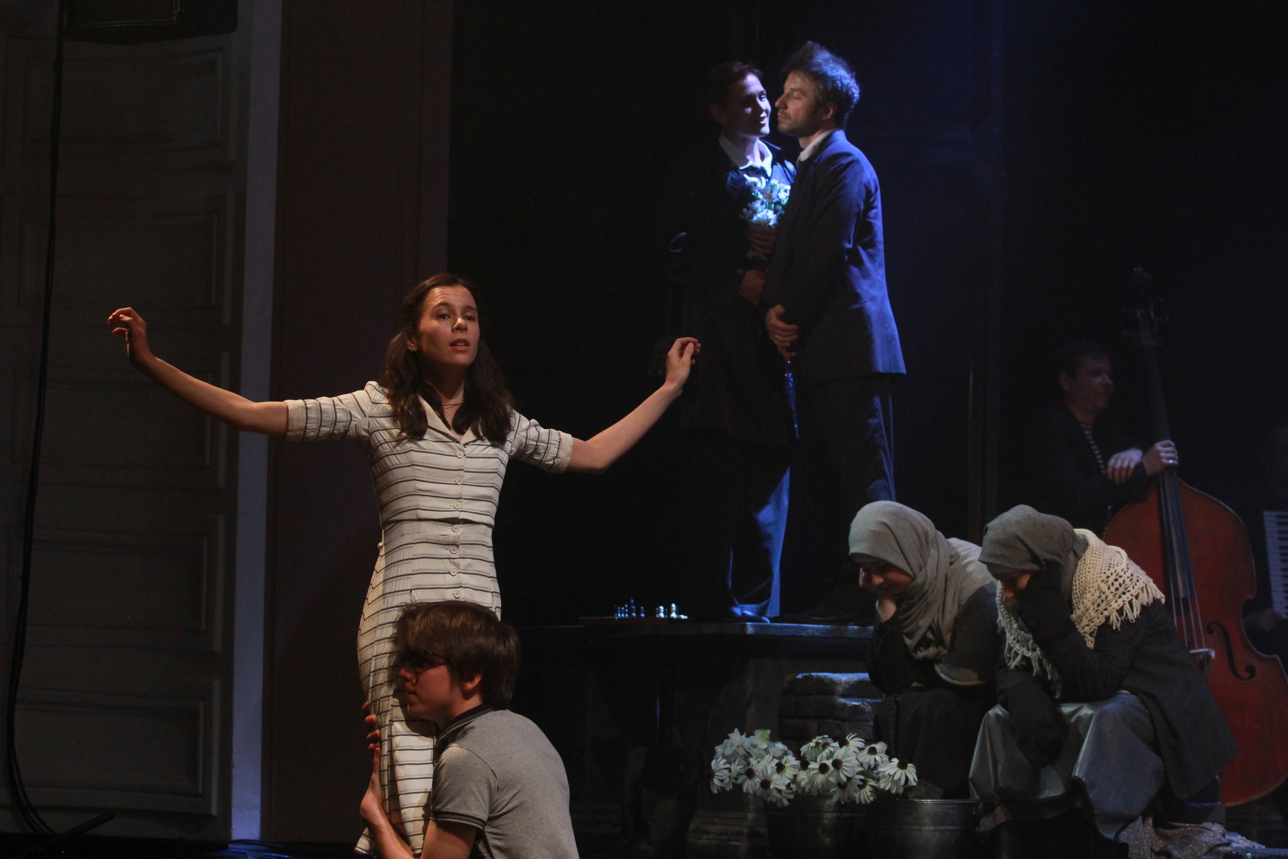 «Старый дом», Центр драматургии и режиссуры, Москва. Фоторепортаж. Театральная фотосъёмка