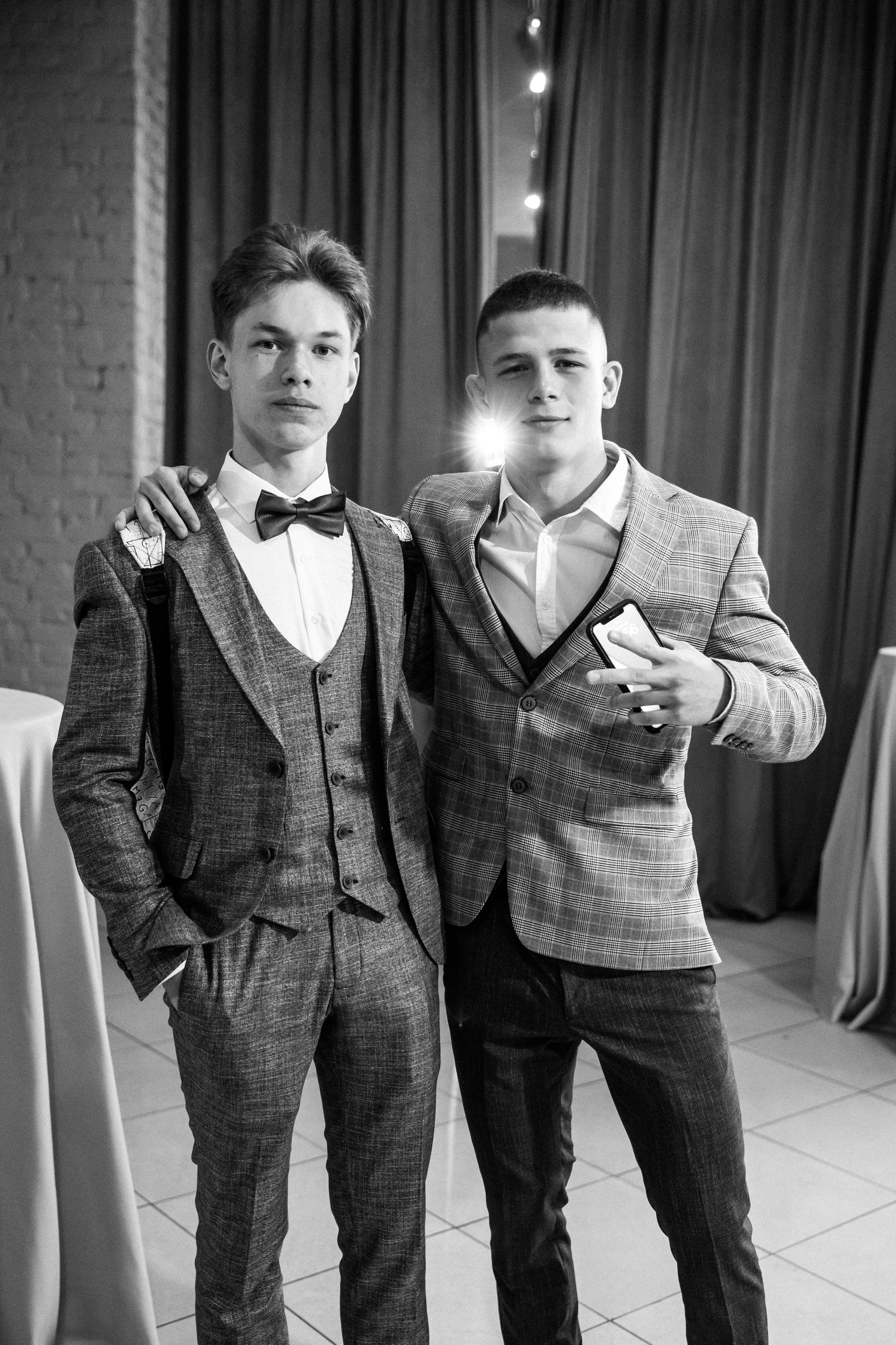 2023-06-23 Выпускной МБОУ СОШ № 10. Фотограф в Красноярске