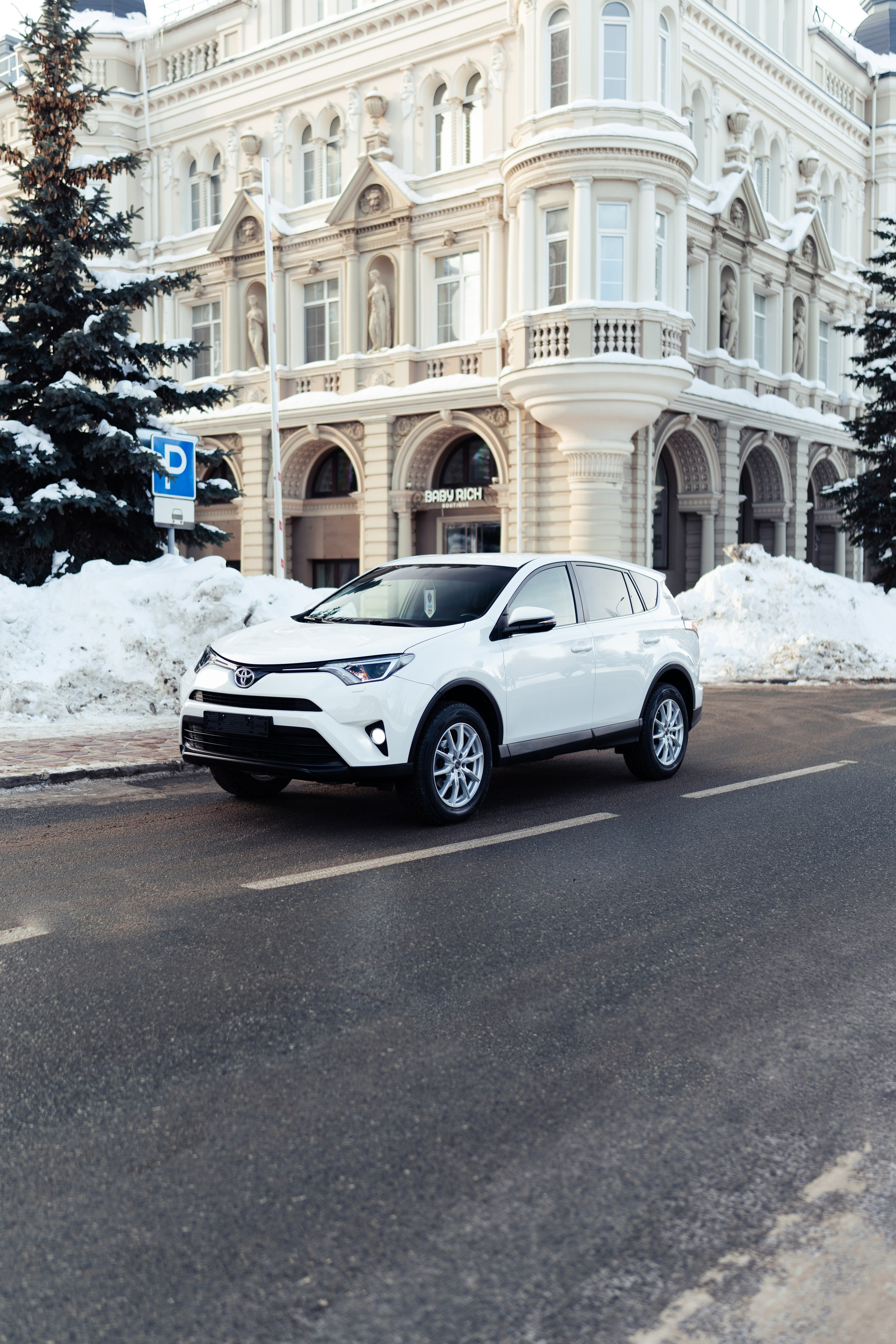 Toyota RAV4. Фотограф в СПБ Алмаз Камаев