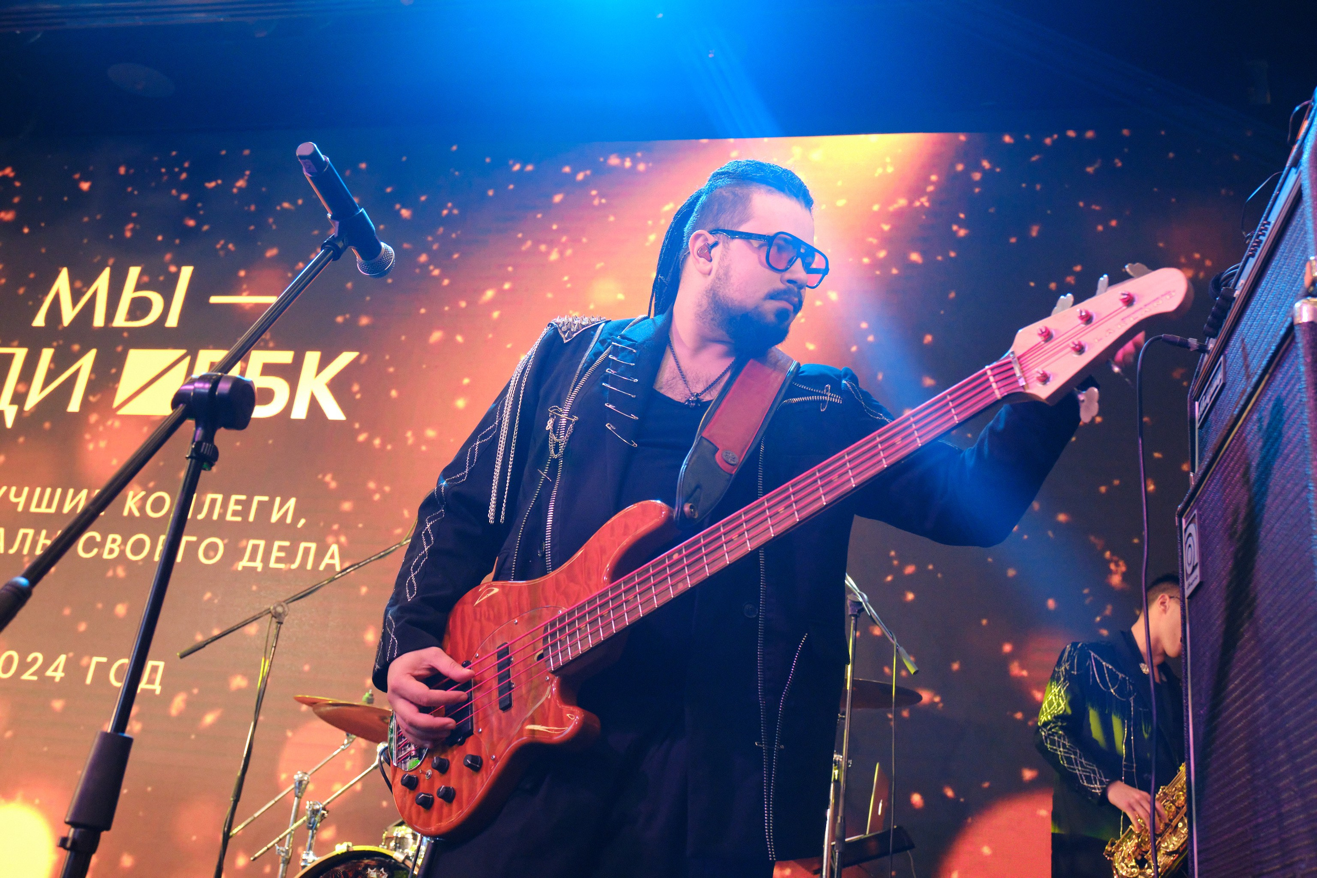 Новогодний корпоратив РБК + концерт Дискотека авария. Профессиональный фотограф в Москве Павел Жданов