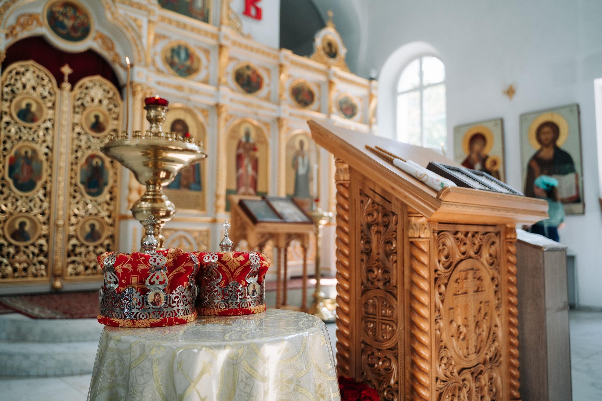 Венчание в Церкови Ермогена Патриарха Всероссийского в Южном Тушино. Свадебный и семейный фотограф в Москве и МО Геннадий Туманцев